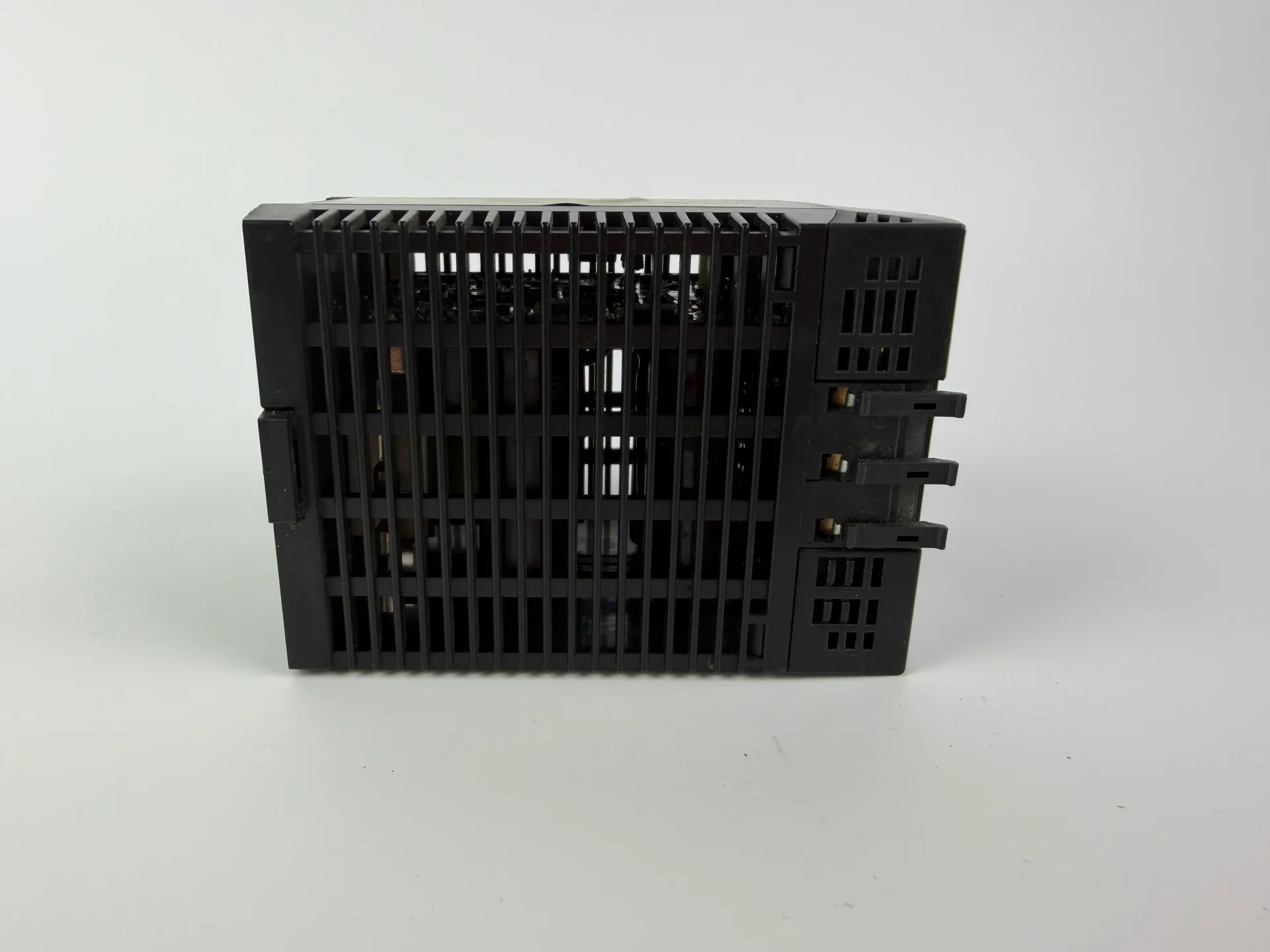 Allen-Bradley 1606-XLP100E-2 Power Supply 24-28V DC 4.2A 100W 380-480V AC - Thumbnail 4