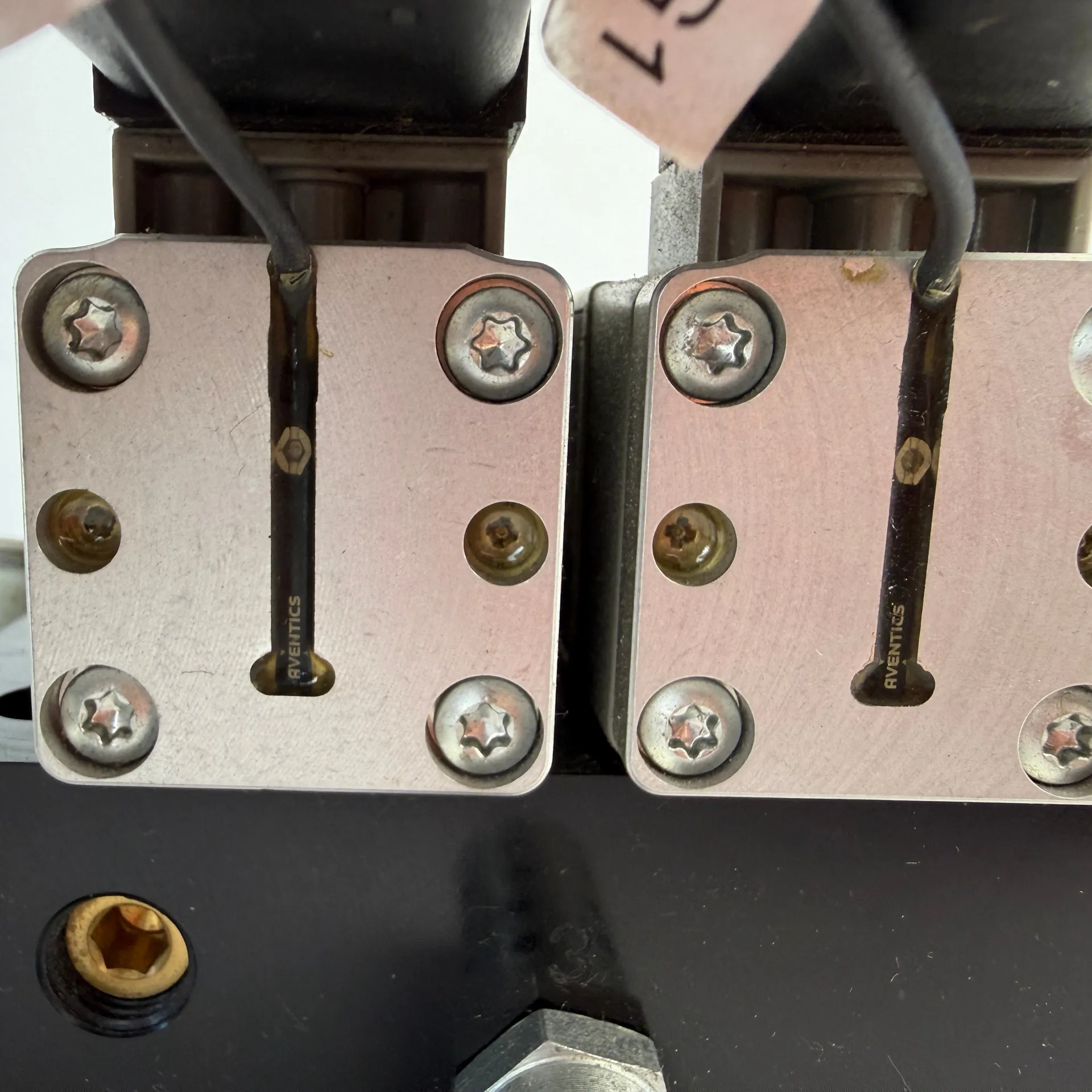 AVENTICS Dual 5/2 Directional Valve R422 002 577 w/ Island R422 003 624 Sensors Coils - Thumbnail 8