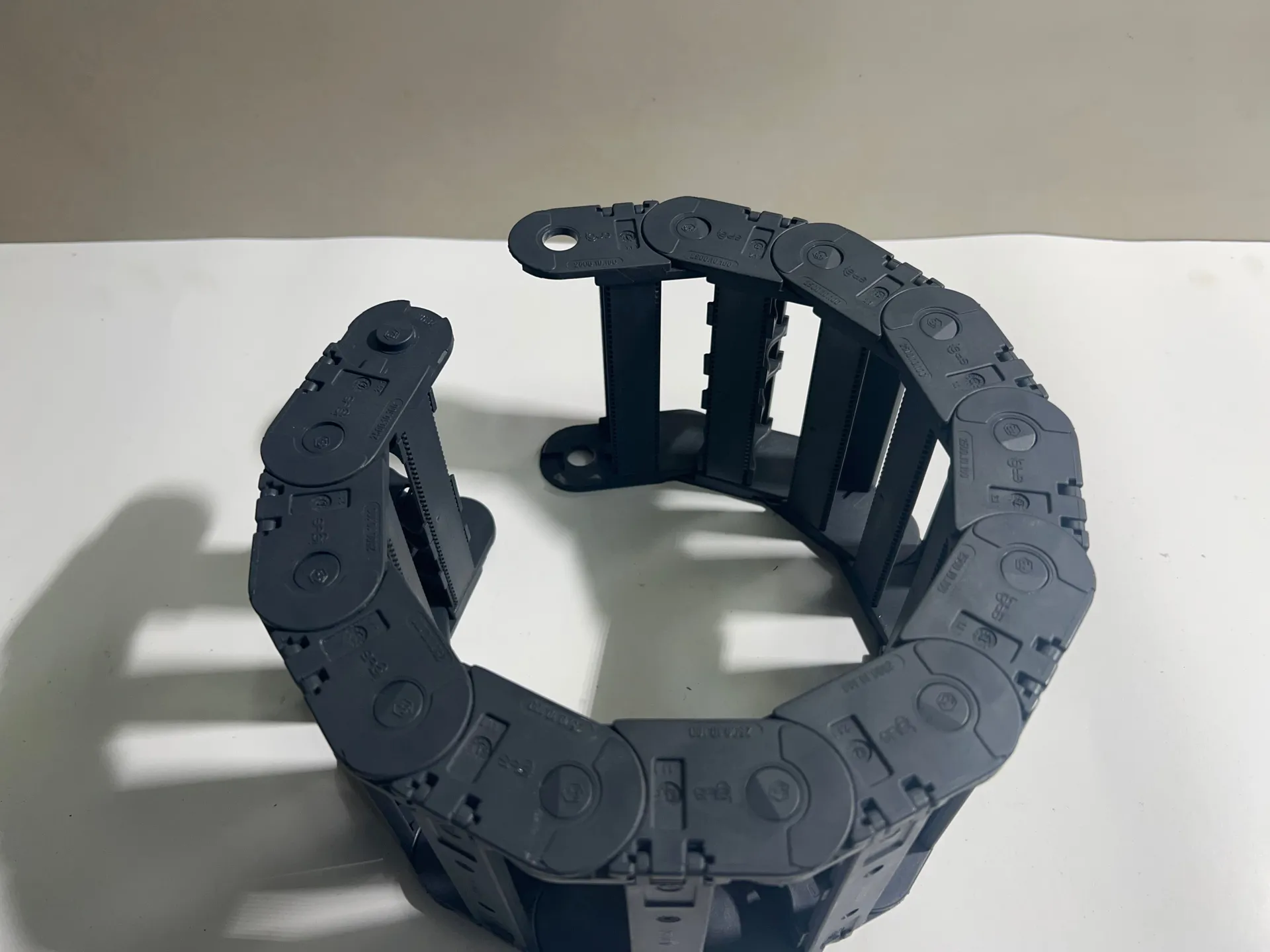 Igus 2500.10.100 Energy Chain Cable Carrier – Lot of 12pcs - Image 1