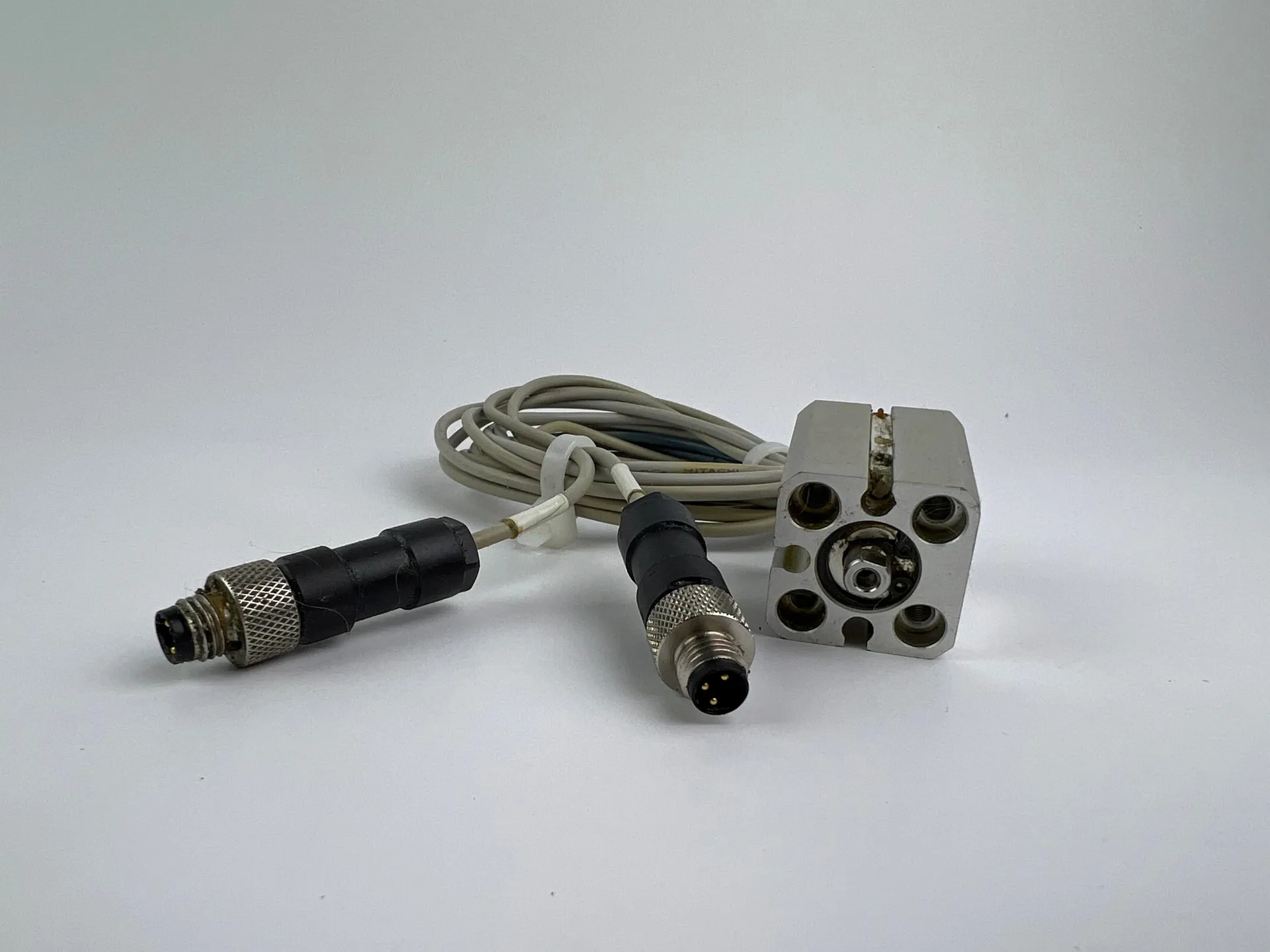 1x SMC CDQSB12-10D Cylinder w/ Sensor 130cm Cable CDQSB1210D - Image 1