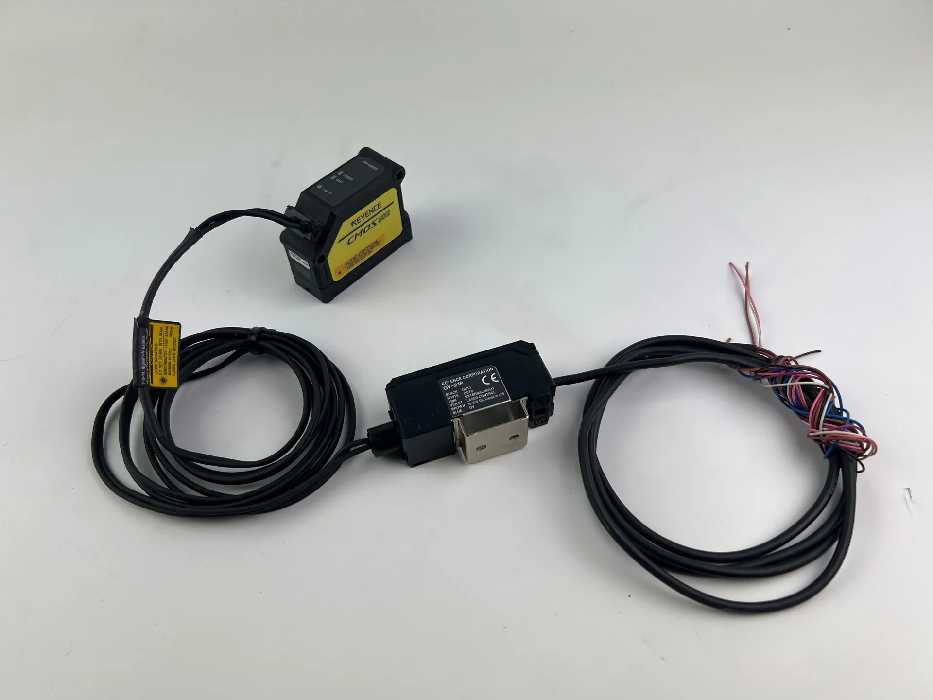 Keyence GV-21P CMOS Laser Sensor - Image 1