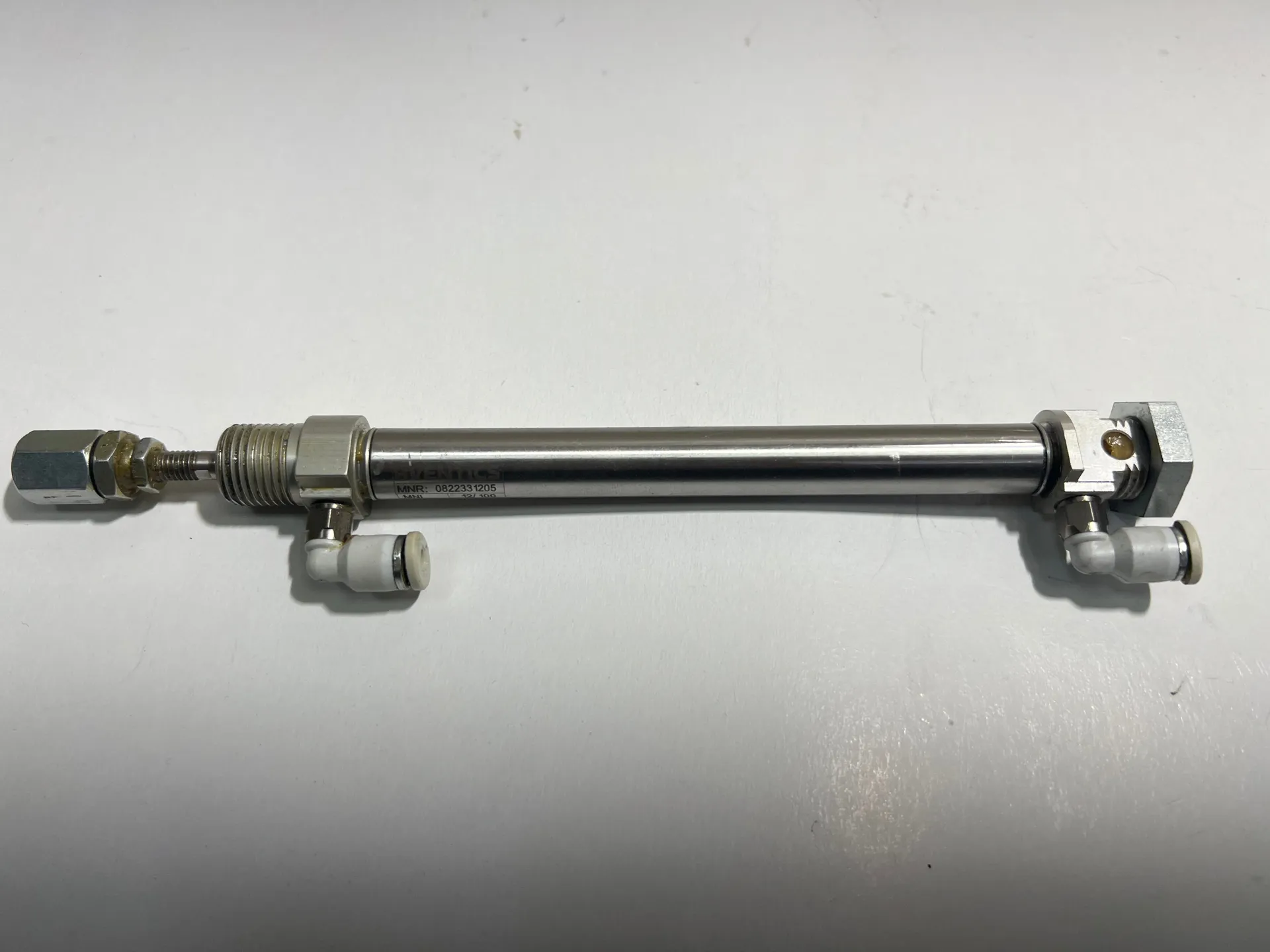 Aventics 0822331205 Pneumatic Cylinder 10Bar - Image 1