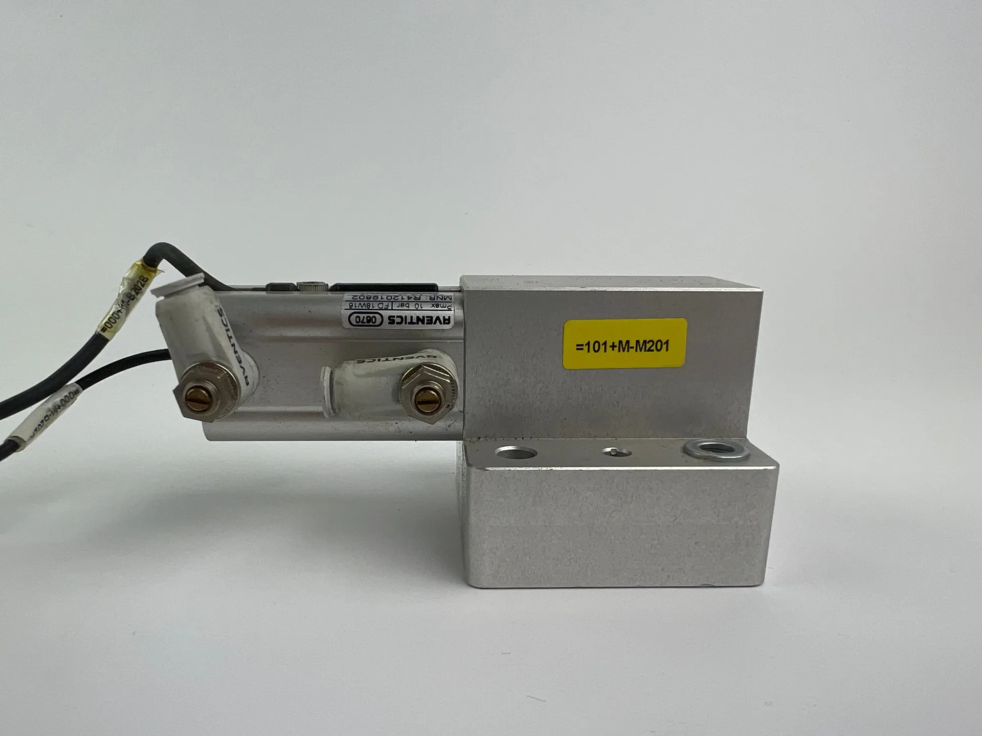 Aventics R412019802 SSI Short-Stroke Cylinder + Sensor R412022873 - Image 1