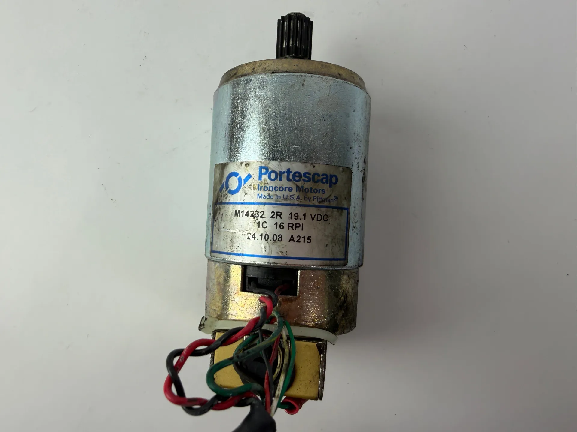 Portescap M14232 2R DC Motor 19.1V Precision High Power Density 16 RPI - Thumbnail 4