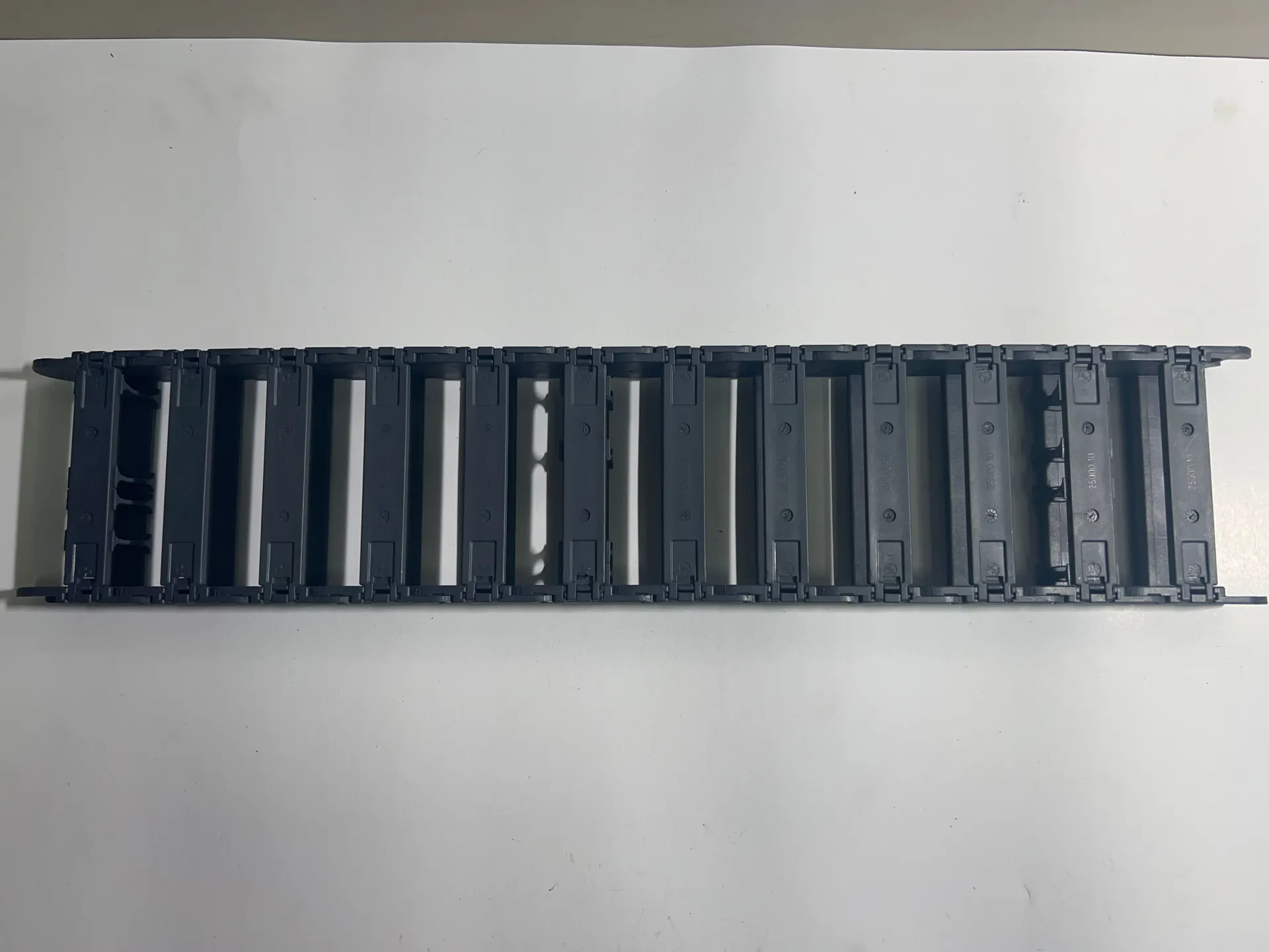 Igus 2500.10.100 Energy Chain Cable Carrier – Lot of 12pcs - Thumbnail 3