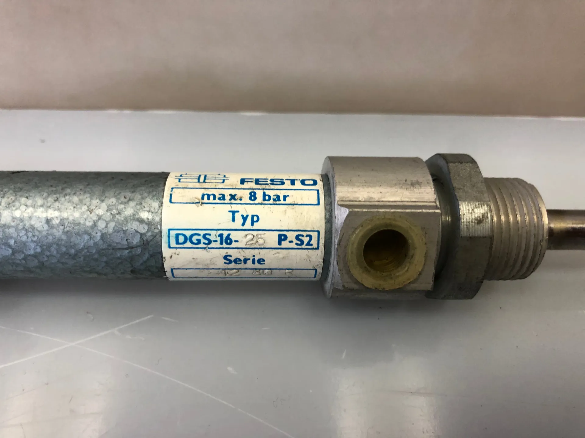 FESTO DGS-16-25-P-S2 Pneumatic Cylinder - Thumbnail 2