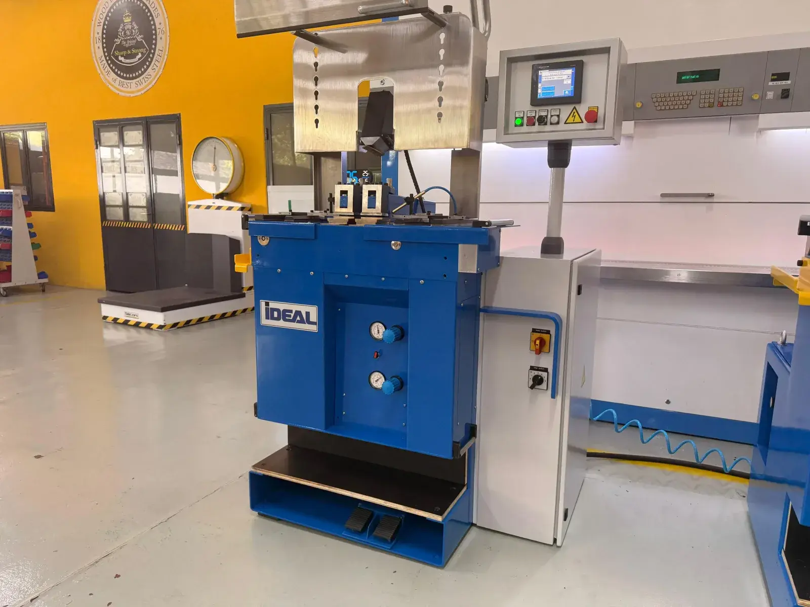 iDEAL BAS 320 Flash Butt Welding Machine for Band Saw Blades up to 50 mm - Thumbnail 6