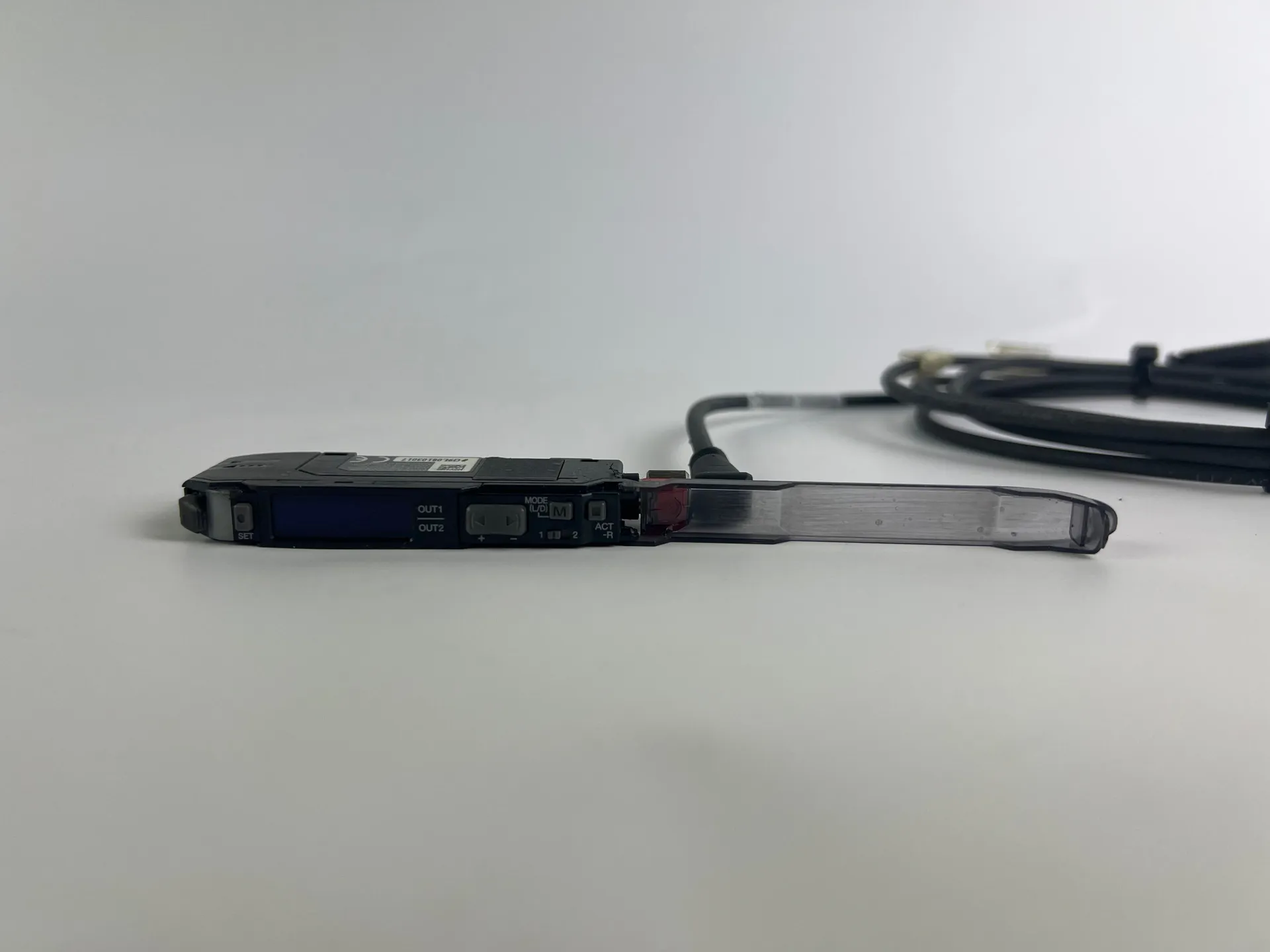 Keyence FS-N41C Fiber Sensor Amplifier + 220cm Cable - Thumbnail 5