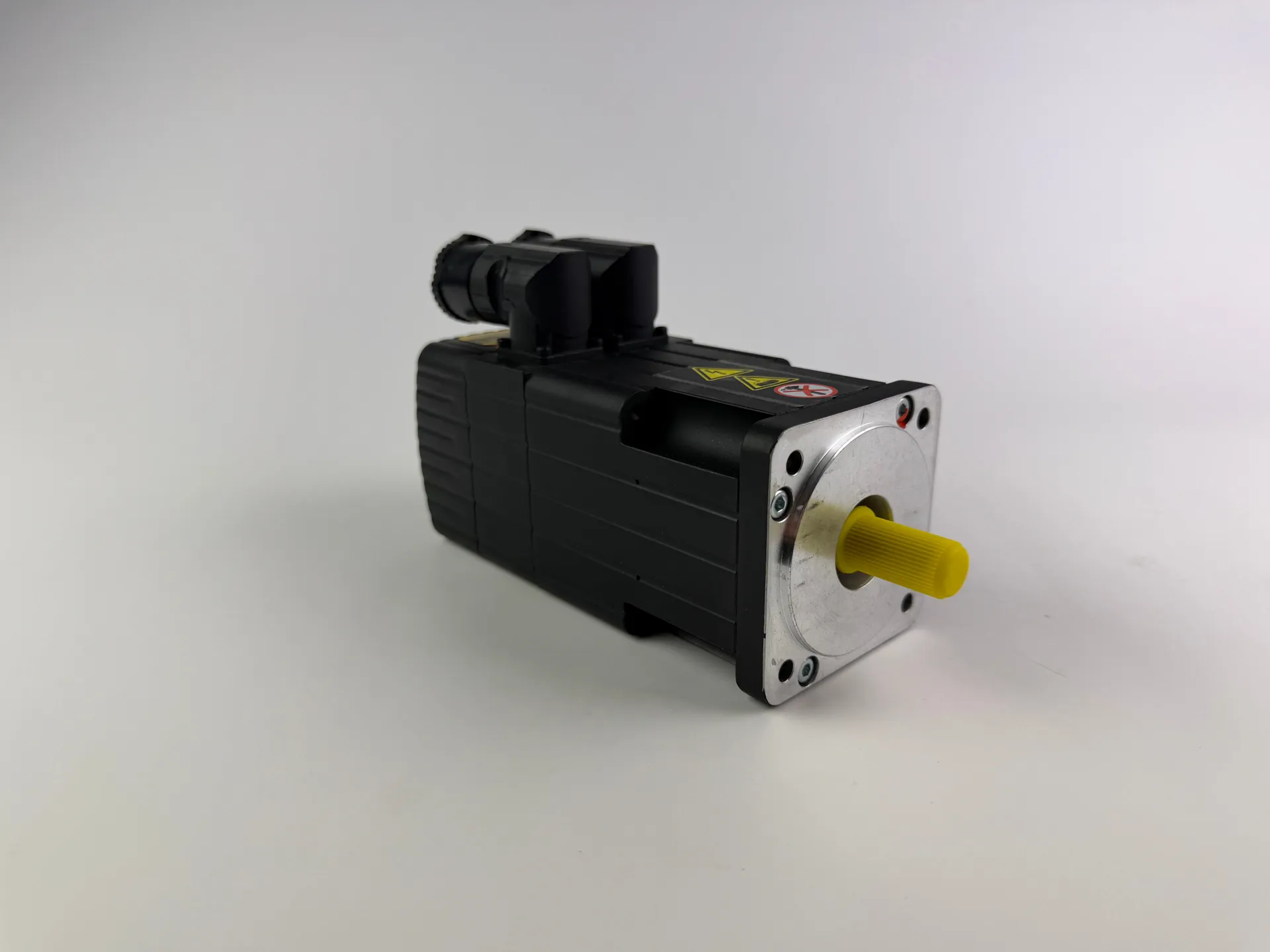 MOOG G413-414A Brushless Servomotor – 0.95 kW – G400 Series - Thumbnail 2