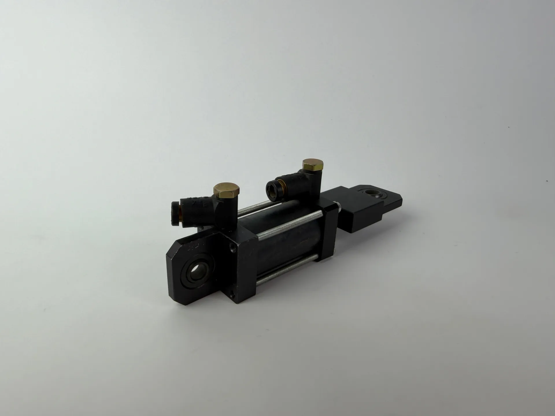 Mini Pneumatic Cylinder 15mm Stroke 6mm Bore Compact Air Cylinder - Thumbnail 3