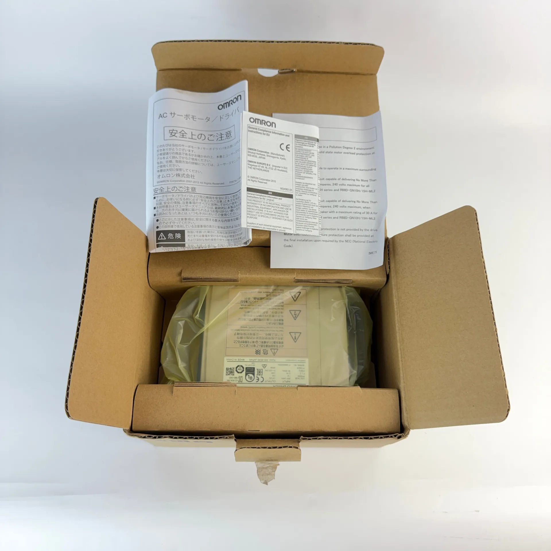 Omron R88D-GN04H-ML2 G-Series 400W AC Servo Driver MECHATROLINK-II 200-240VAC - Image 1