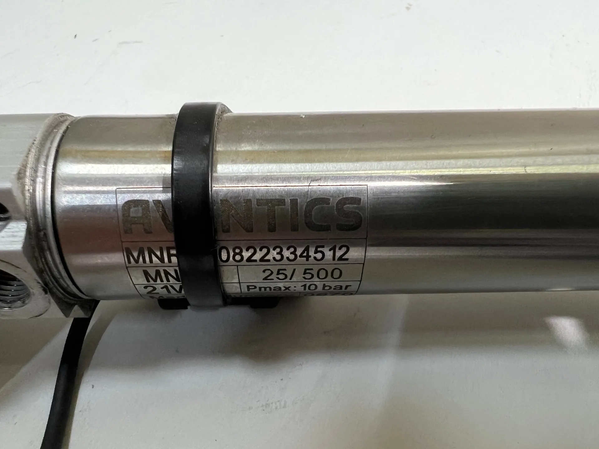 Aventics 0822334512 Pneumatic Cylinder 10Bar with 2 Sensors - Thumbnail 3