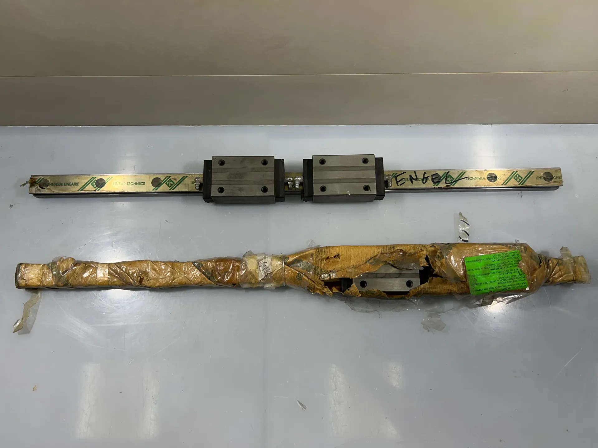 1x INA KWE 30 Linear Rail with 2 Blocks, 760mm