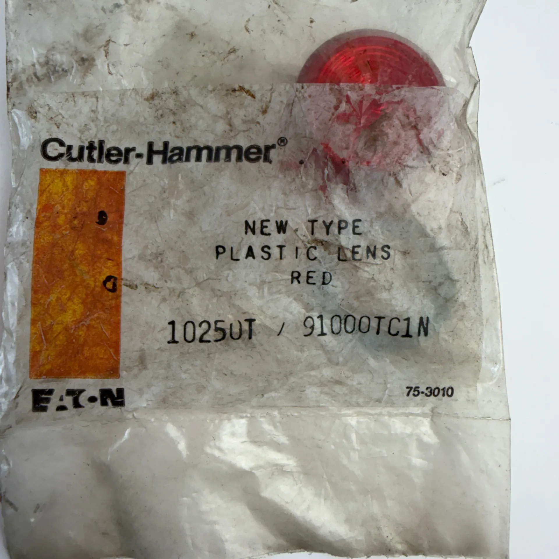 Cutler-Hammer 10250T / 91000TC1N Red Plastic Lens Pushbutton Accessory - Thumbnail 2