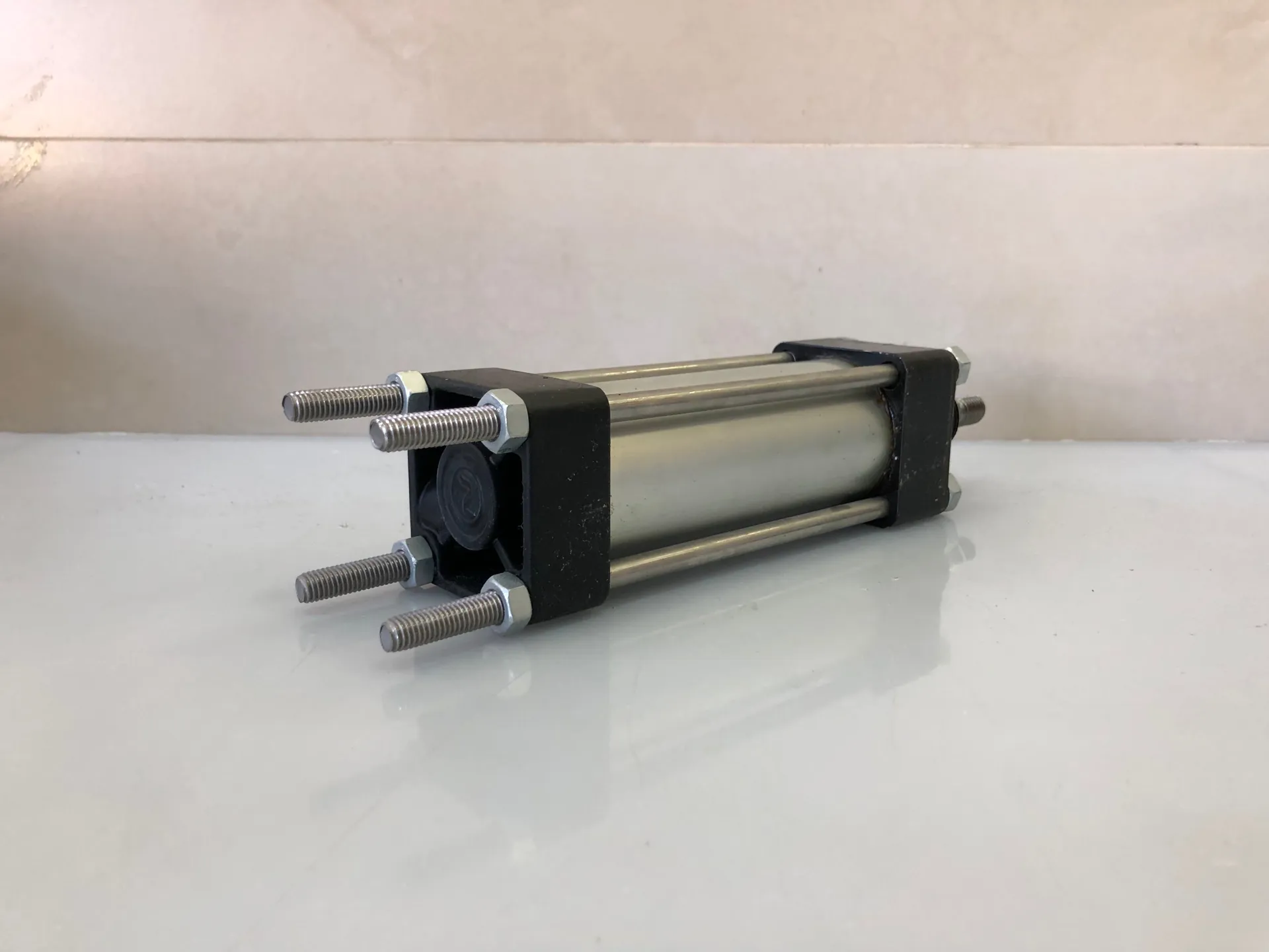 NORGREN RM/9175/75 Pneumatic Tie‑Rod Double‑Acting Cylinder