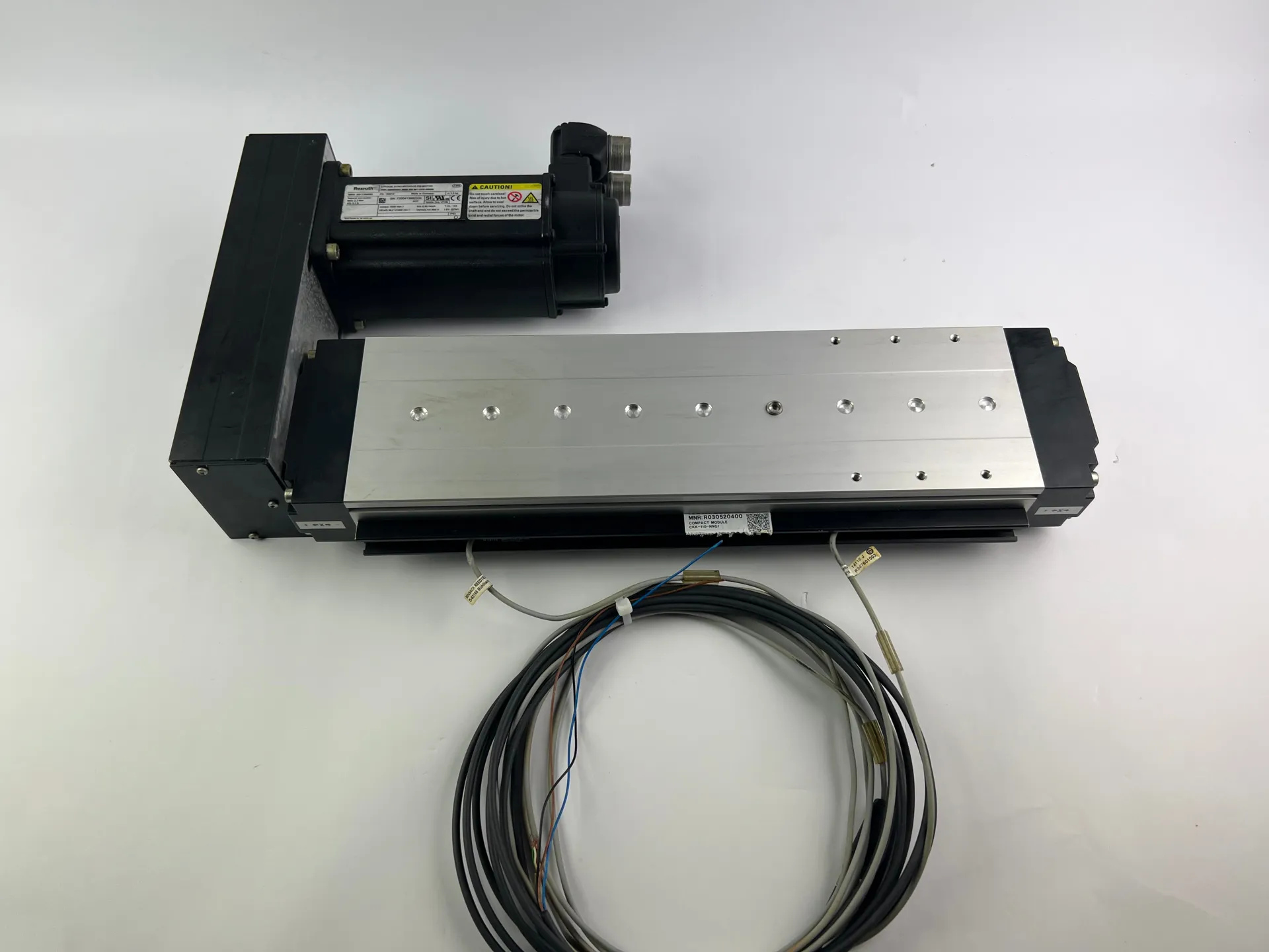 Rexroth R030520400 CKK-110-NNG1 Compact Module + R911306060 MSK040C-0600-NN-M1-UG0-NNNN Motor + 2 Cables + 2 Sensors - Thumbnail 5