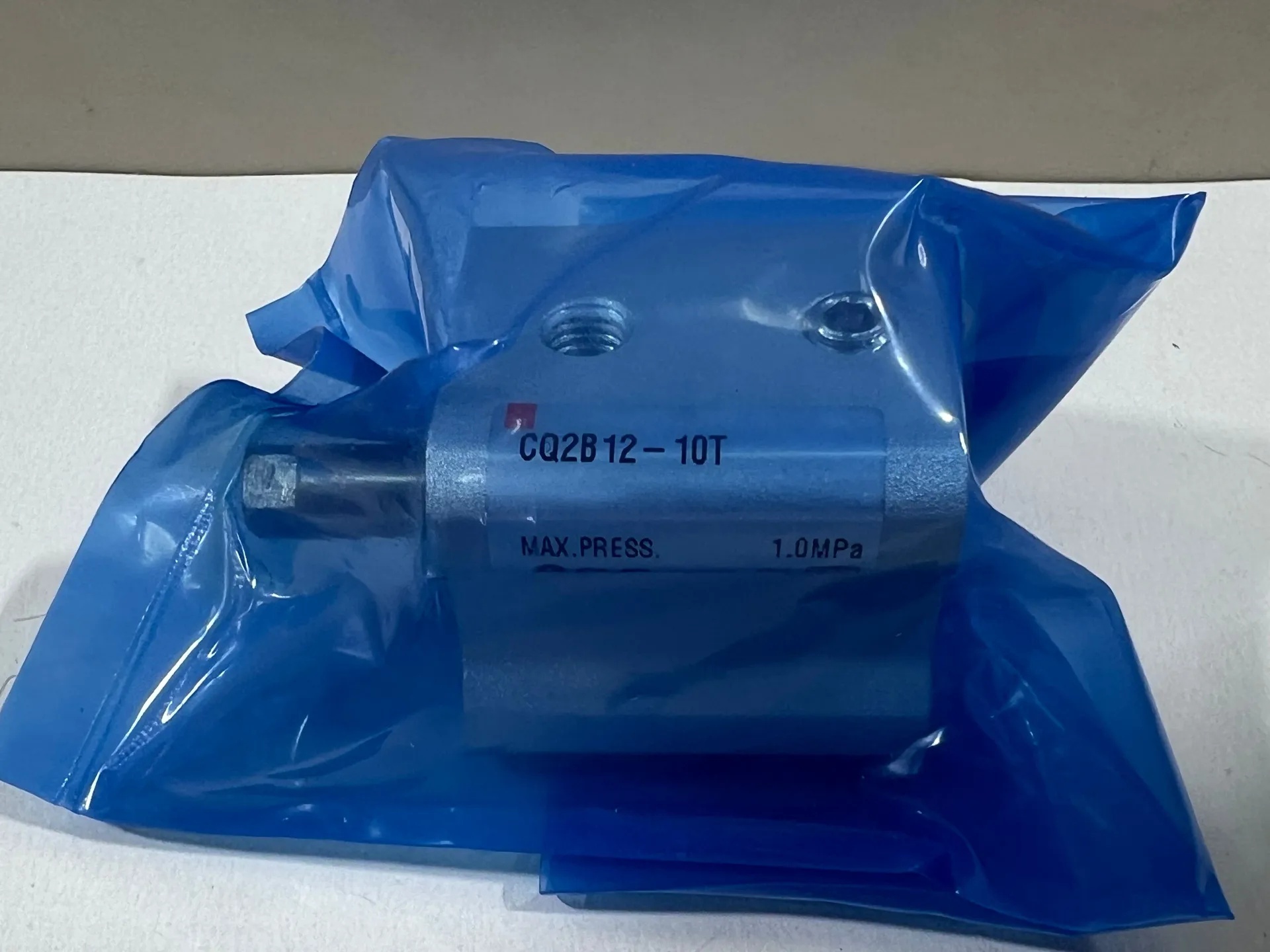 1x SMC Type CQ2B12-10T Compact Cylinder Single Acting Single Rod Spring Extend - Thumbnail 3