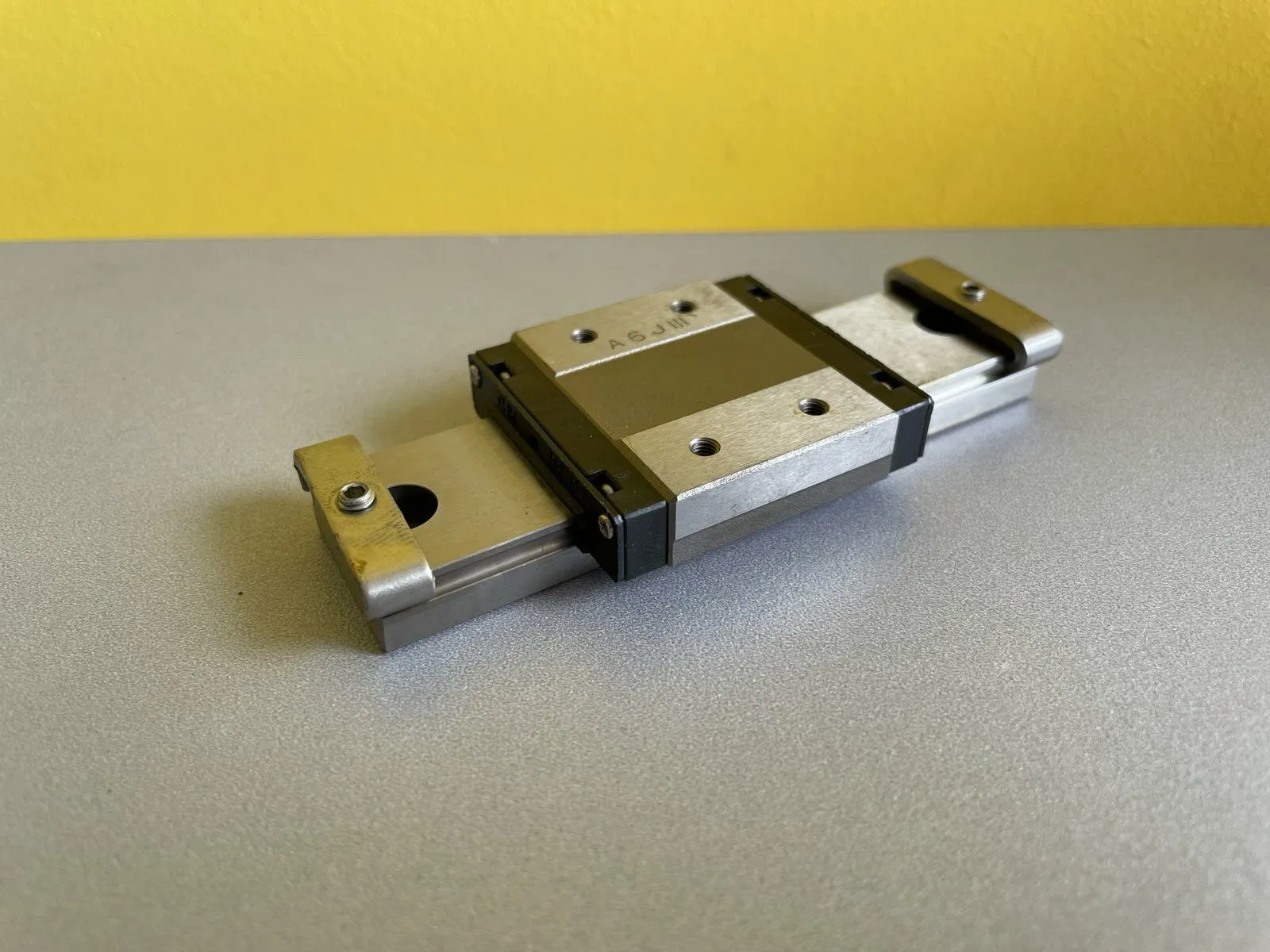 THK RSR12WVM Linear Guide Way - Image 1