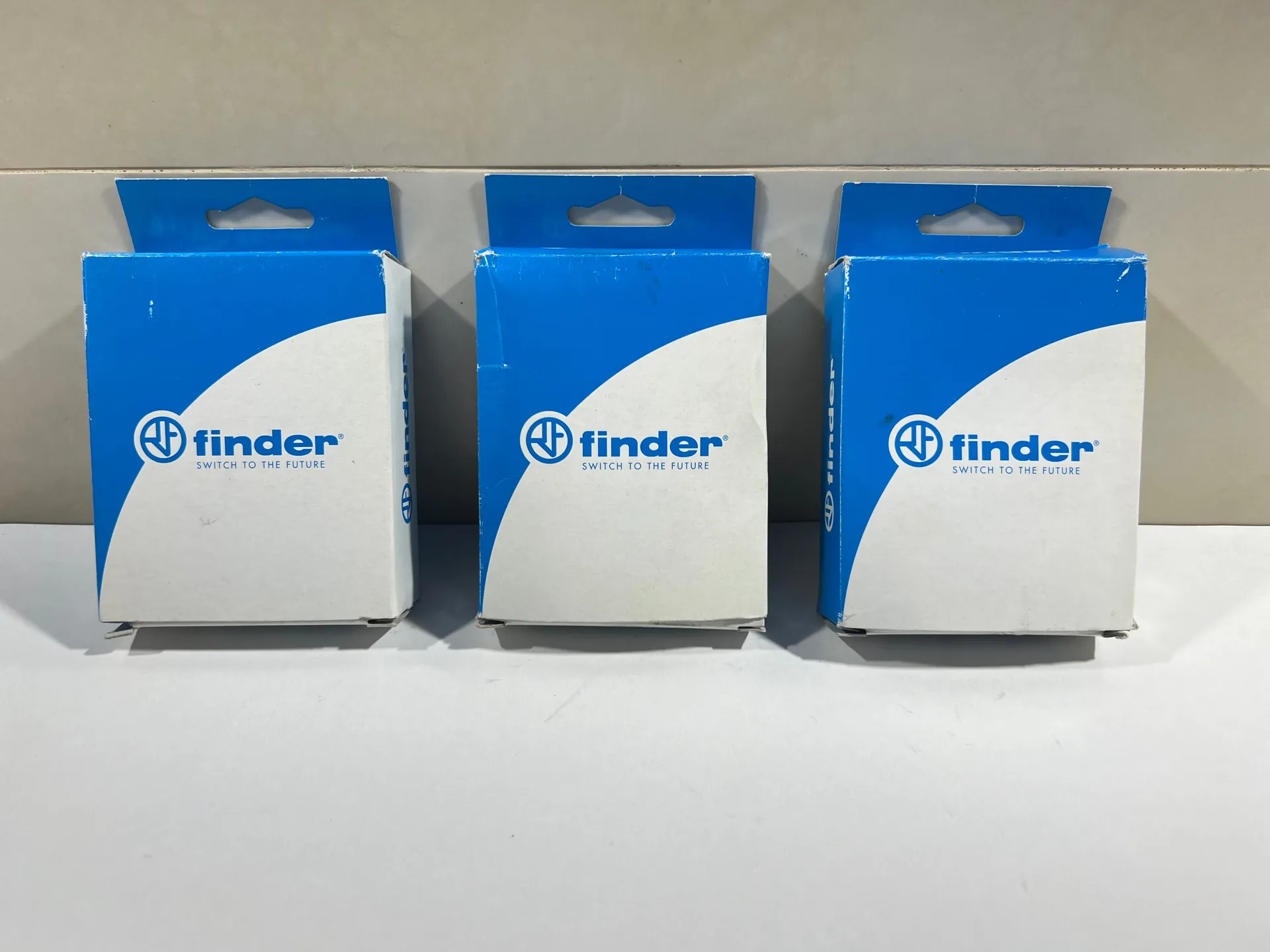 New in Box Finder 83.01.0.240.0000 Multifunction Time Relay – 240V AC, 8 Functions - Image 1