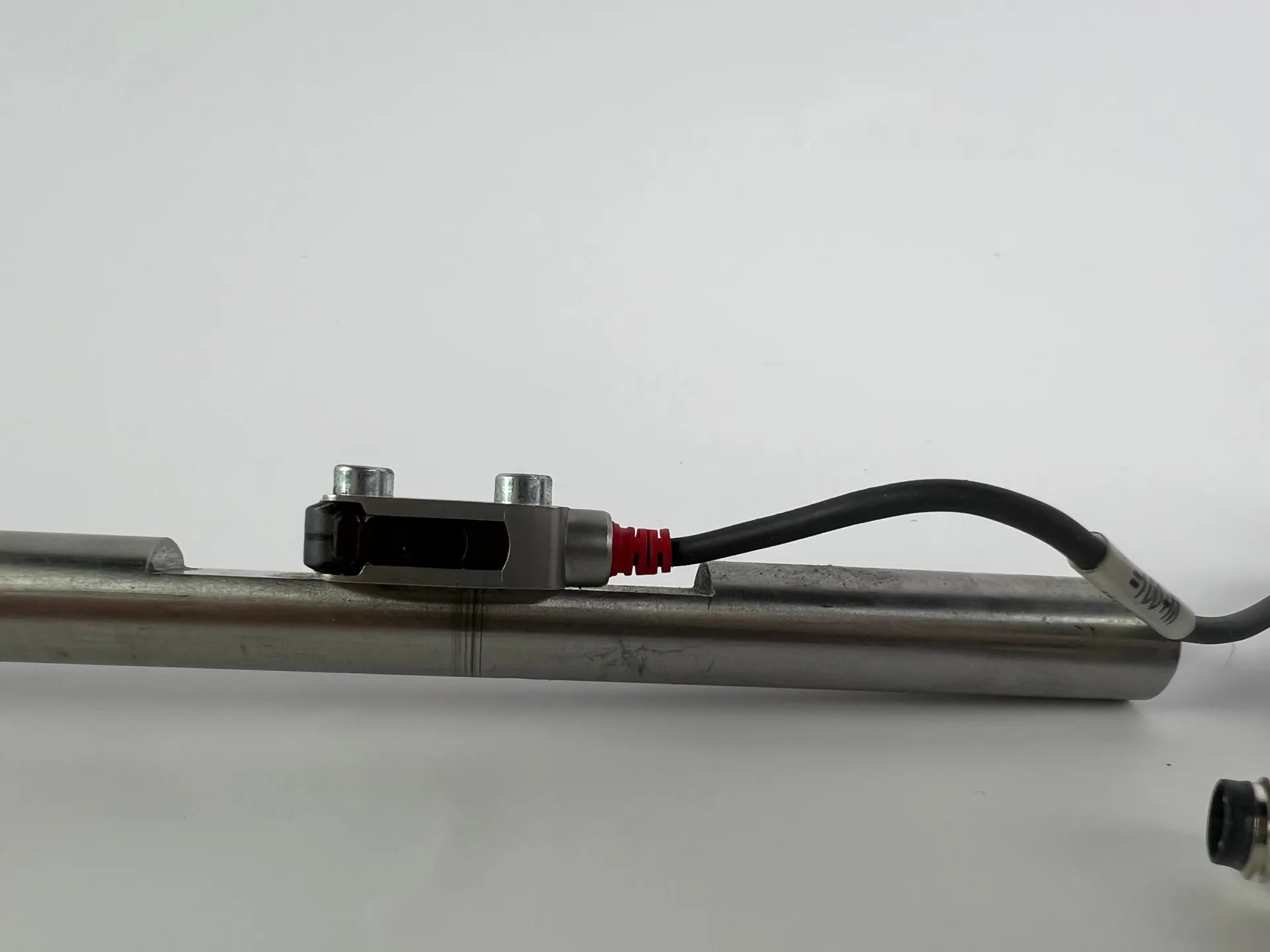 1x Keyence PR-M51P3 Photoelectric Sensor + 200cm Cable + Metal Mounting Stand - Thumbnail 6