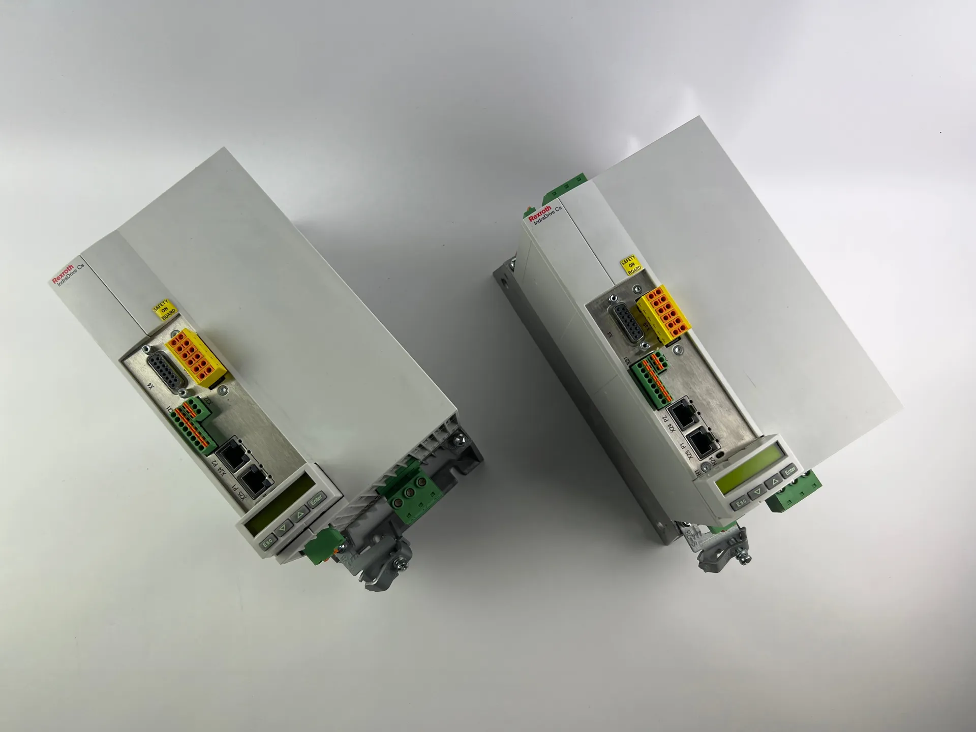 1x Rexroth - IndraDrive Cs - HCS01.1E-W0054-A-03-B-ET-EC-NN-L3-NN-FW - Image 1
