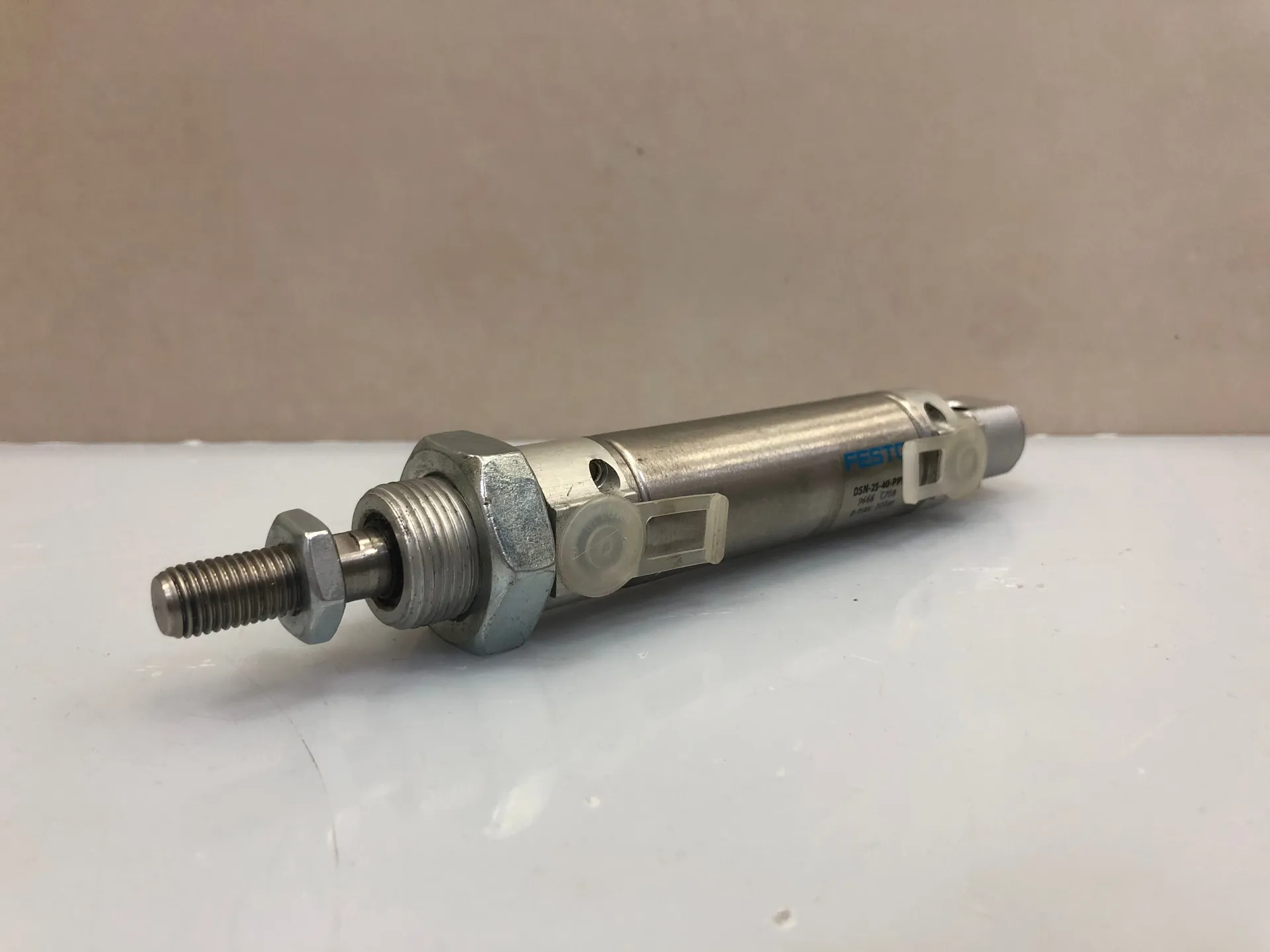 Festo DSN-25-40-PPV 9666 Pneumatic Cylinder 25mm Bore 40mm Stroke Double Acting - Thumbnail 2
