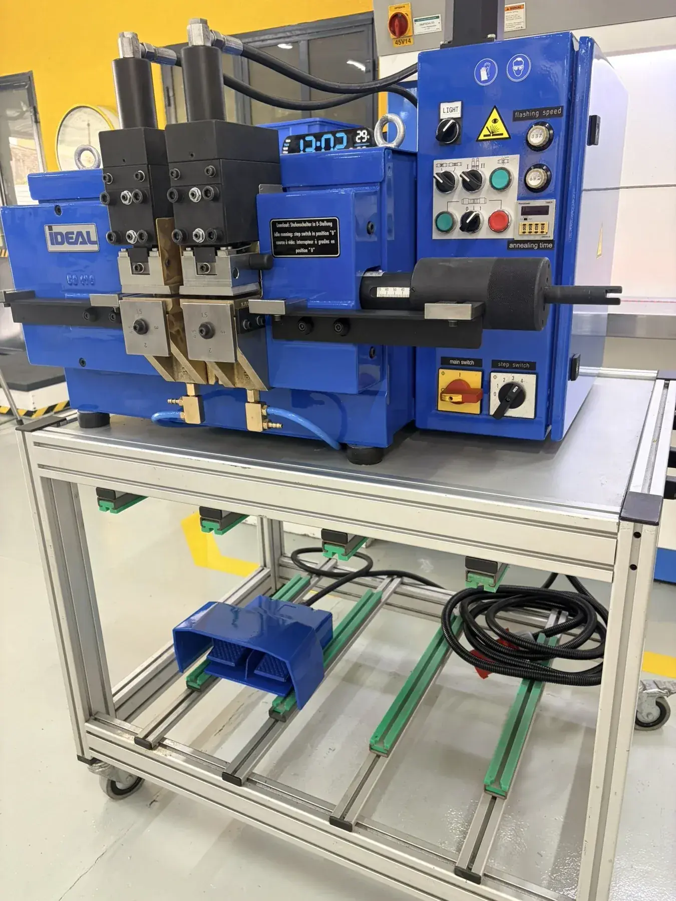 iDEAL BAS 065-11 Band Saw Blade Welder, Hydraulic Clamping, Blades to 60 mm - Thumbnail 7