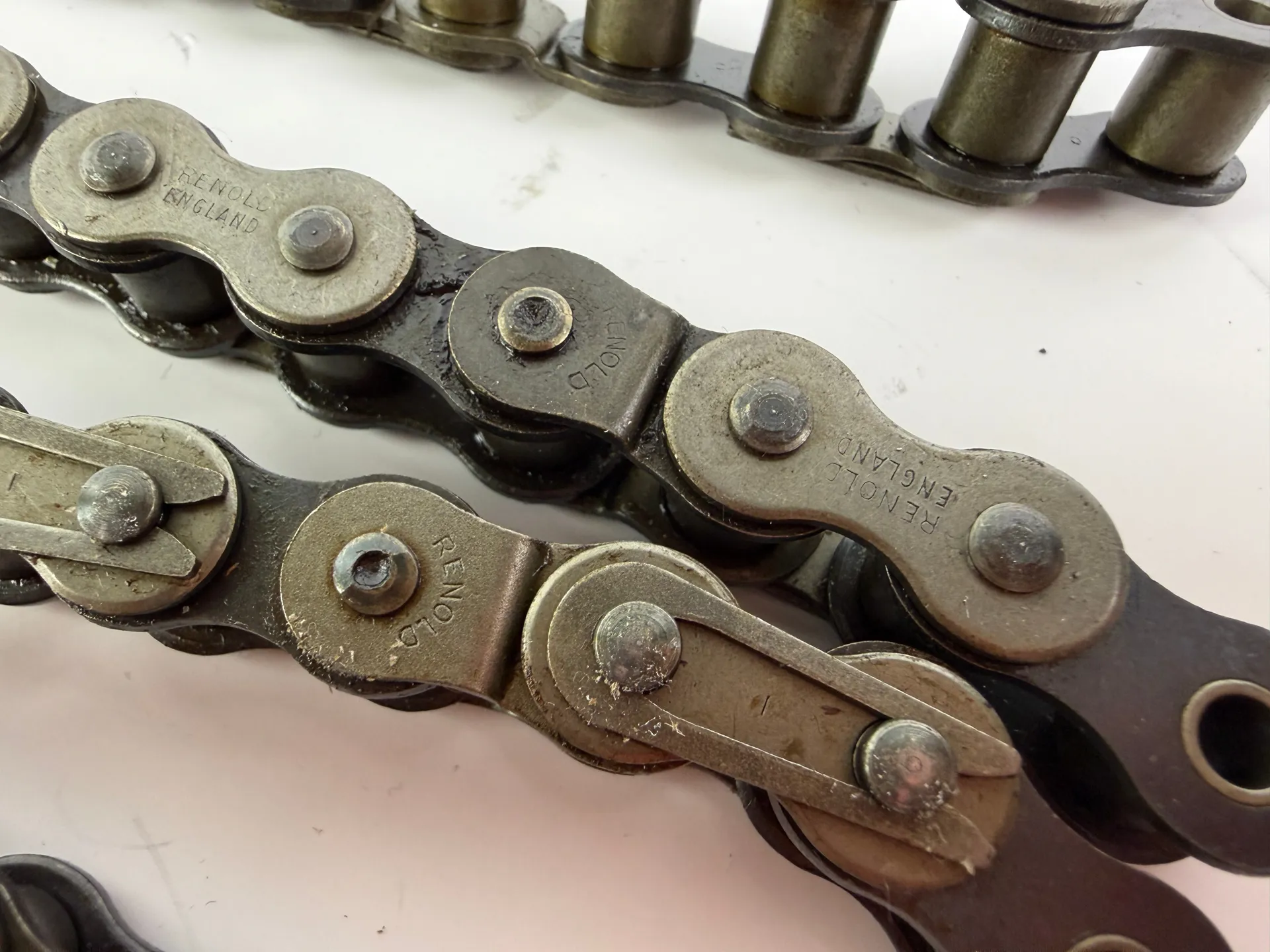 Renold England Industrial Roller Chain Lot 4pcs 17mm Width 18.5cm Length - Image 1