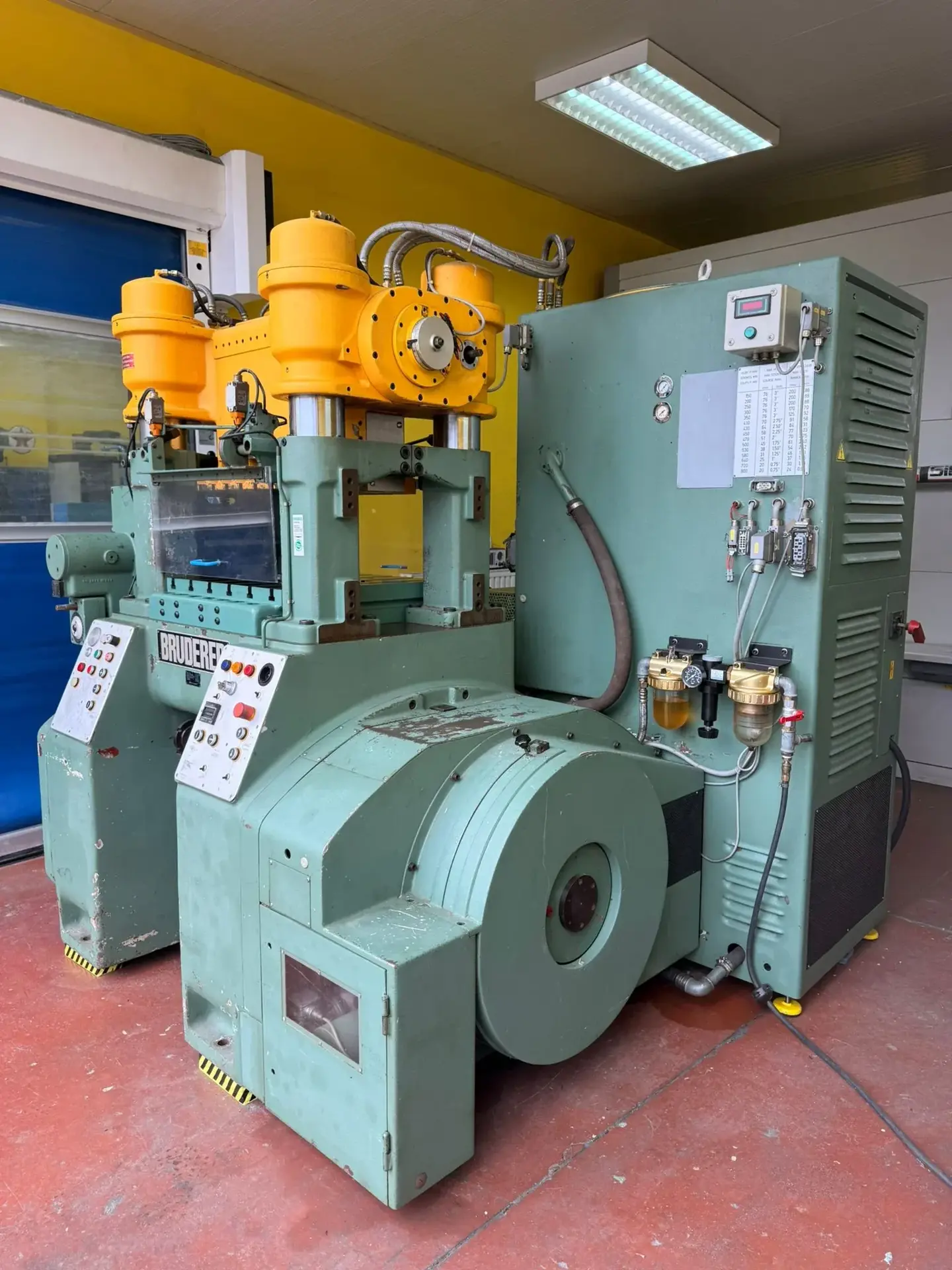 Bruderer BSTA 60 High-Speed Stamping Press 600 kN with BBV 300 Feeder - Thumbnail 8