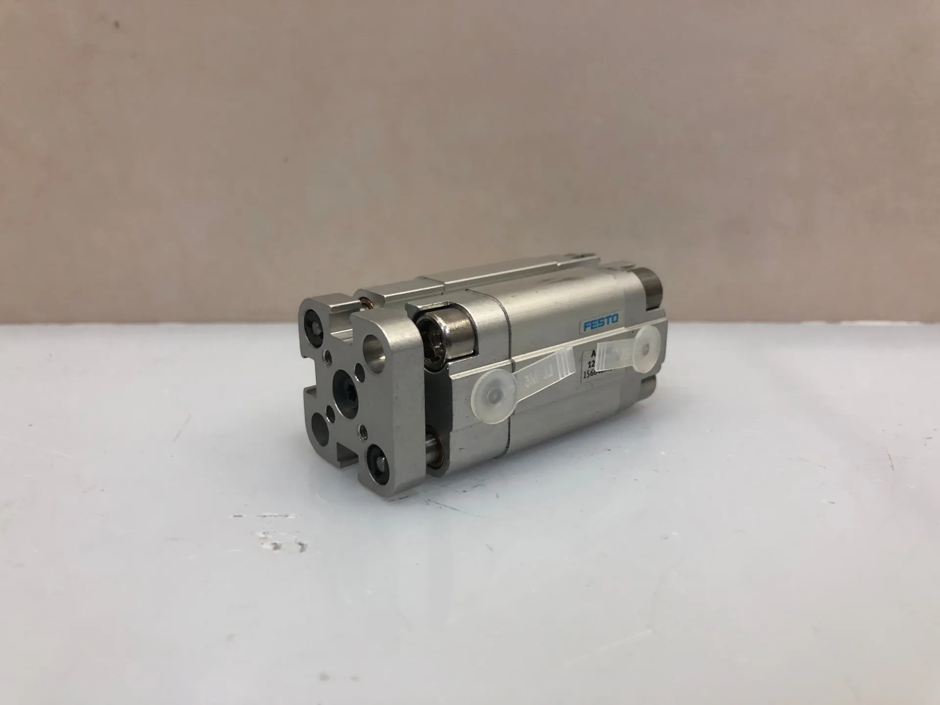 FESTO ADVUL-12-15-P-A 156846 Compact Pneumatic Cylinder 12mm Bore 15mm Stroke - Image 1