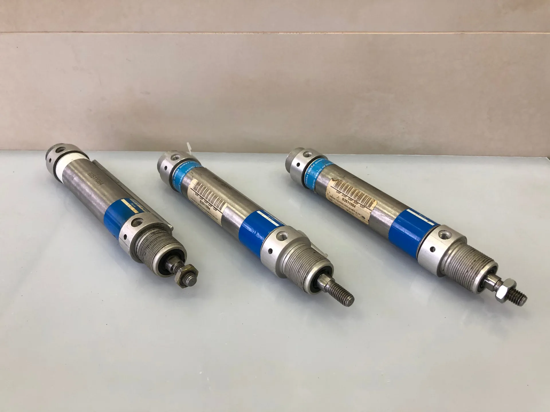 FESTO, DSW-32-80PA , CYLINDER, DOUBLE ACTING, 10BAR/145PSI. - Image 1