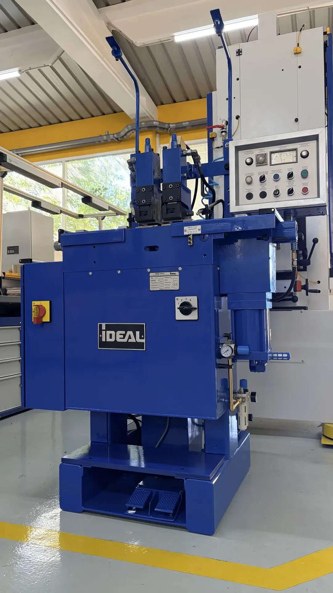 iDEAL BAS 120 Band Saw Blade Welder, Blades 25-120 mm, Hydraulic Clamping