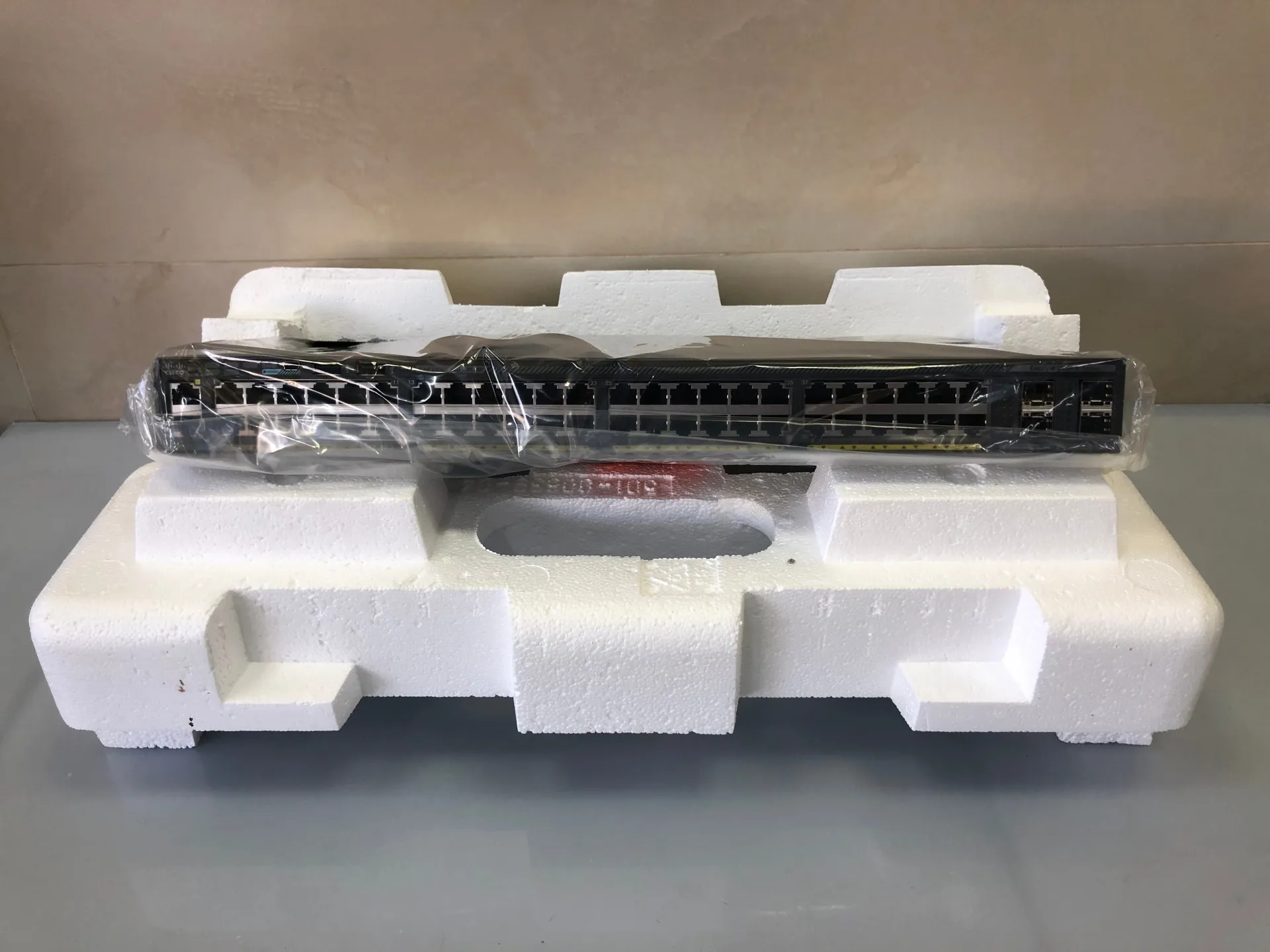 CISCO WS-C2960X-48TS-L Catalyst 2960-X 48GigE, 4x1G SFP, LAN Base - Thumbnail 6