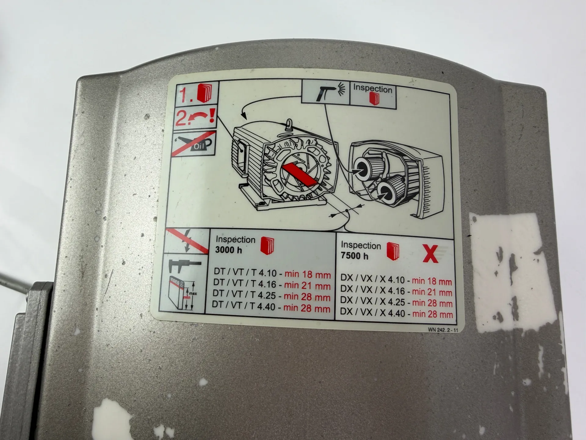 Becker VT4.16 Rotary Vane Vacuum Pump 0.55/0.70kW 16-19 m³/h 3-Phase 2016 Germany - Thumbnail 9