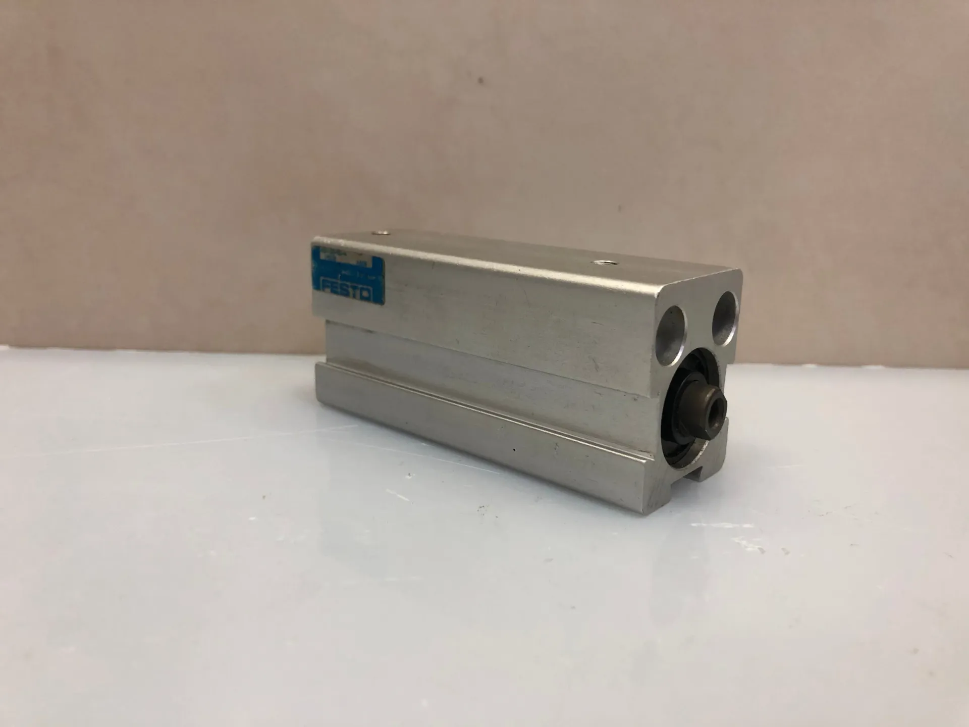 FESTO ADV‑20‑50‑A Short‑Stroke Compact Cylinder – 20 mm Bore, 50 mm Stroke (P/N 14029) - Thumbnail 2