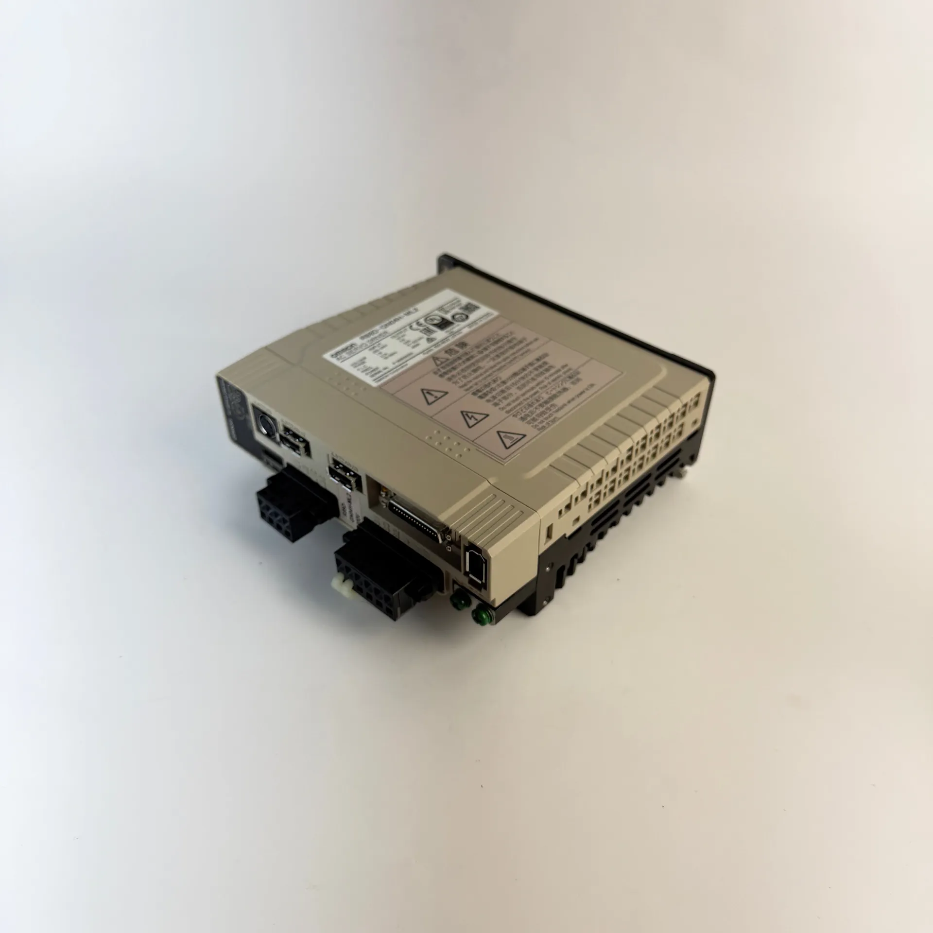 Omron R88D-GN04H-ML2 G-Series 400W AC Servo Driver MECHATROLINK-II 200-240VAC - Thumbnail 4