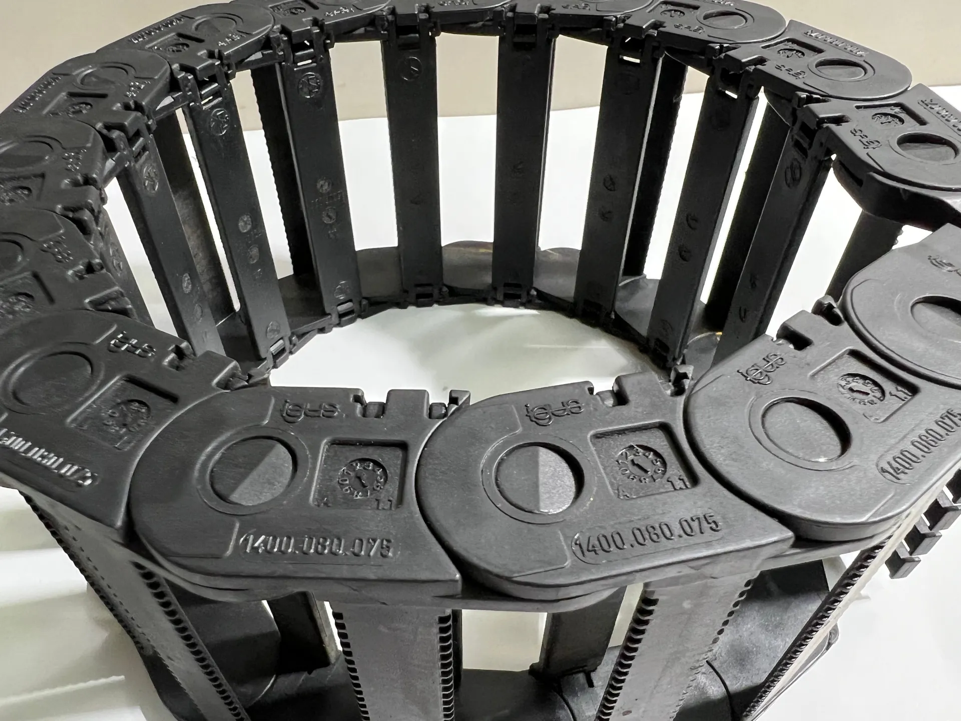 Igus 1400.080.075 Energy Chain Cable Carrier – Lot of 14 Pieces - Thumbnail 2