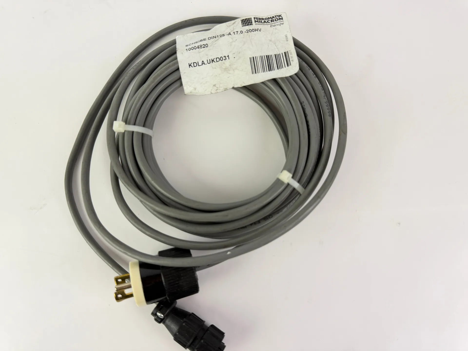 1x Ferromatik Milacron Power Cable NEMA L5-15P 15A 125V to 4-Pin AMP CPC Industrial Cable