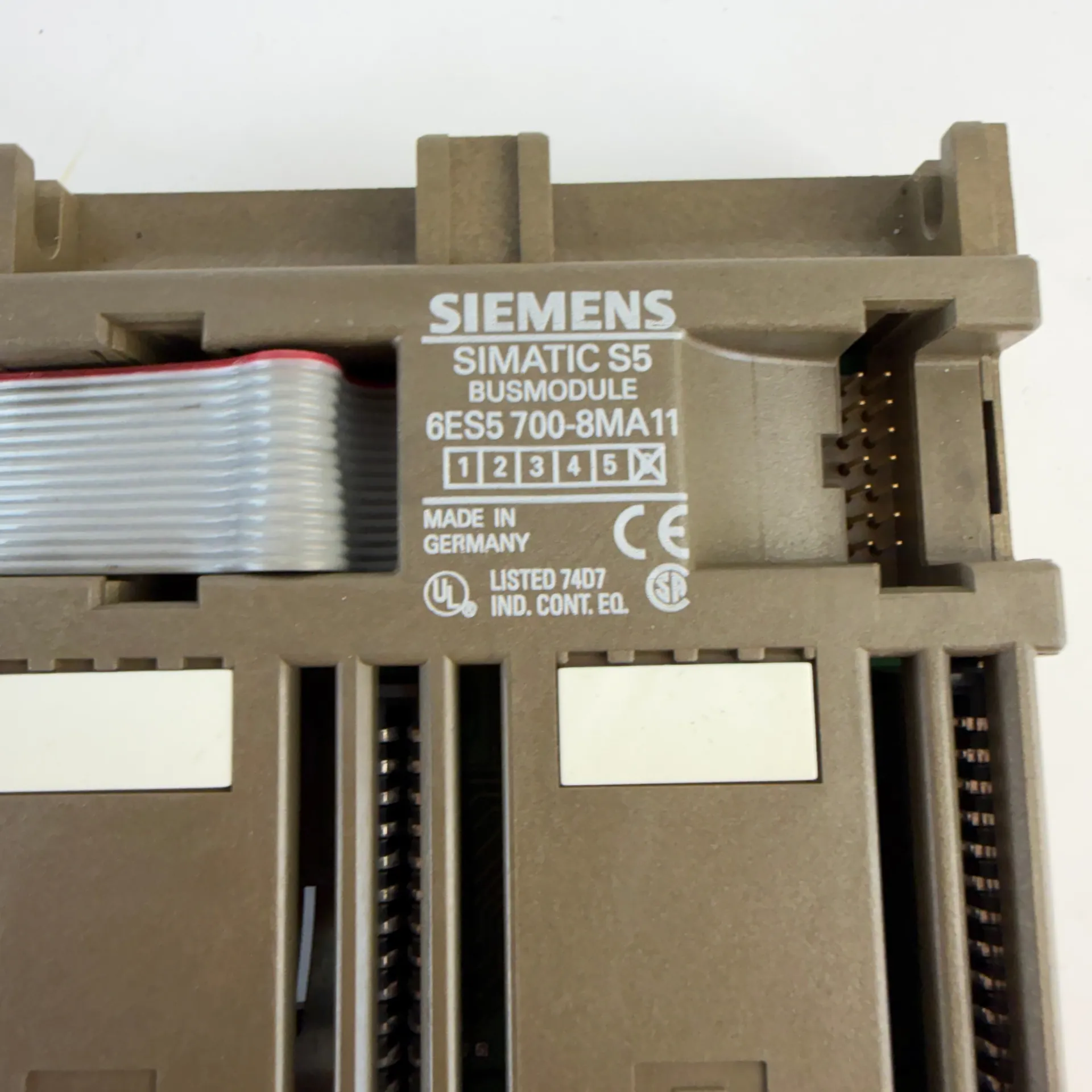 Siemens SIMATIC S5 6ES5 700-8MA11 Bus Module with Screw Terminal Block - Thumbnail 5