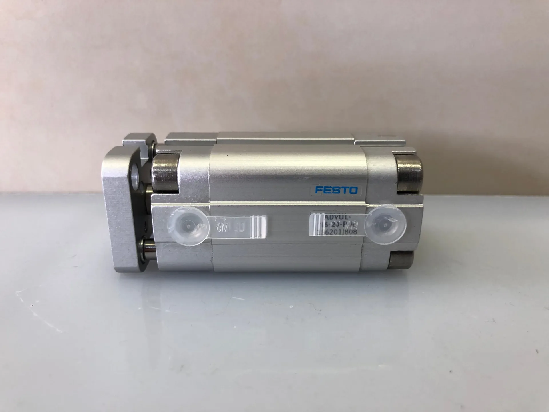 FESTO ADVUL-16-20-P-A COMPACT CYLINDER 156201 - Image 1