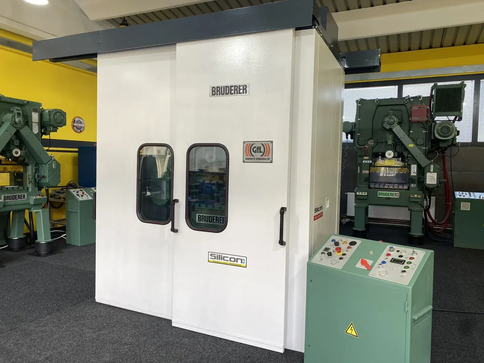 Sound Insulating Cabin for Bruderer High-Speed Presses - Thumbnail 2