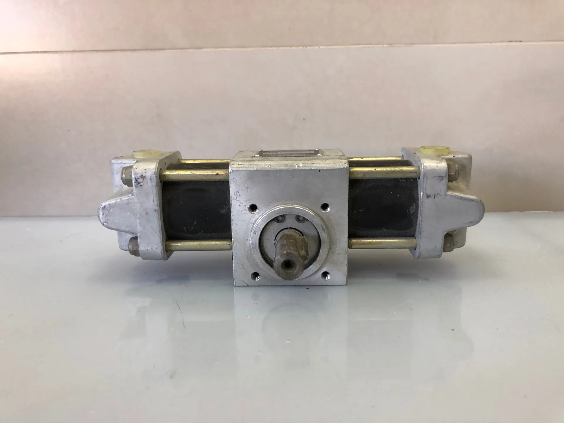 KUHNKE KR 4‑123GRAD‑B Rotary Actuator Drehantrieb - Thumbnail 4