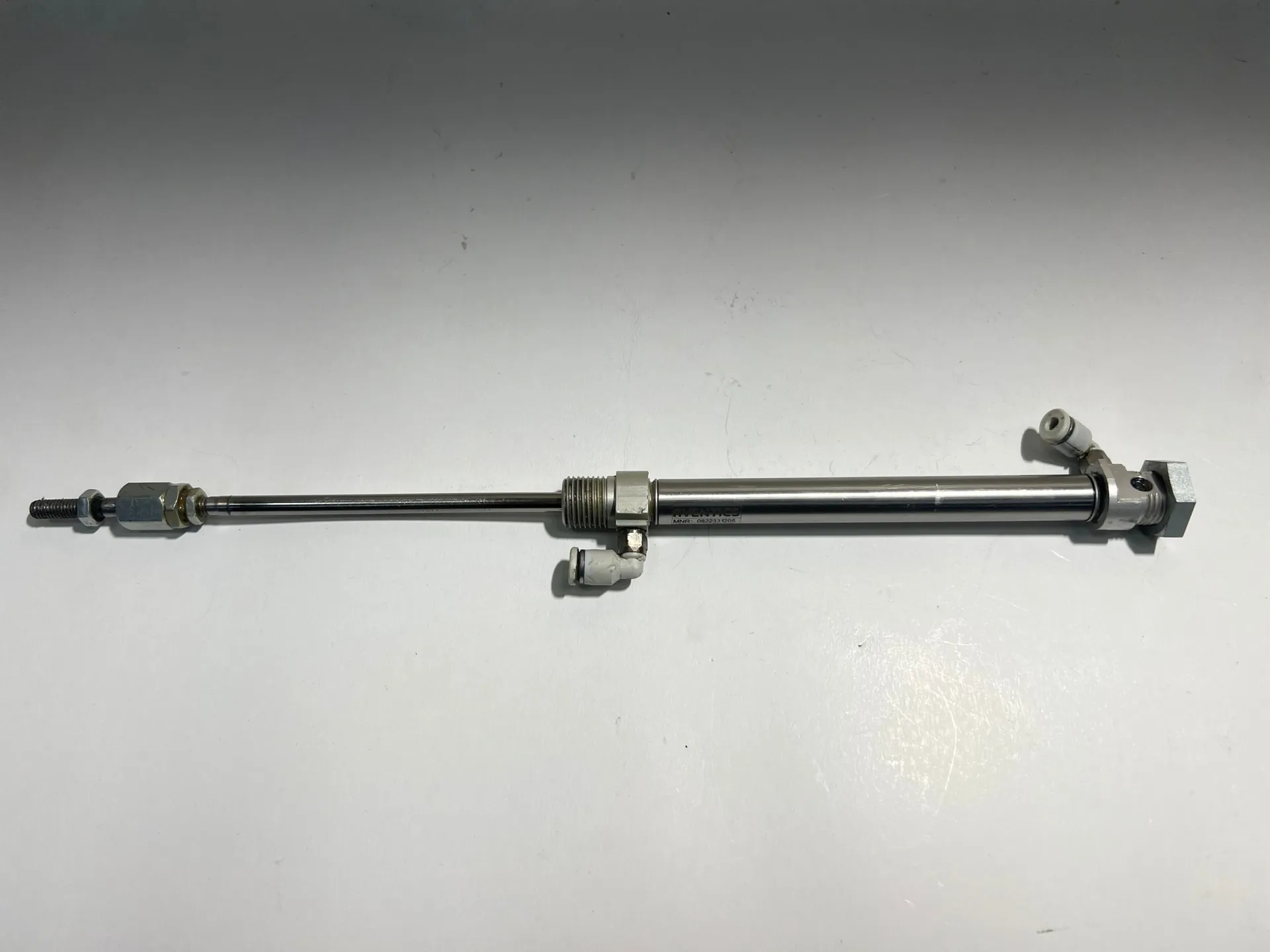 Aventics 0822331205 Pneumatic Cylinder 10Bar - Image 1