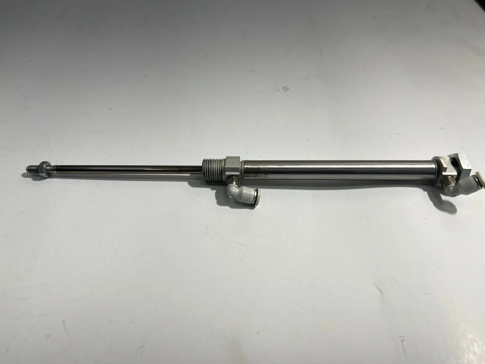 Rexroth 0822331205 Pneumatic Cylinder 10Bar - Image 1