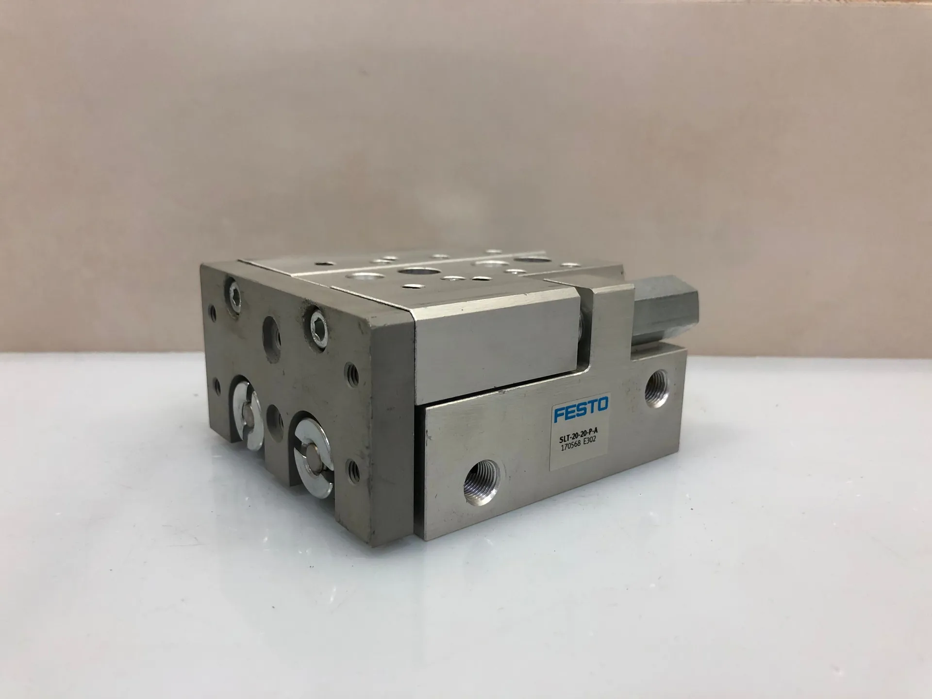 FESTO SLT-20-20-P-A 170568 Mini Slide - Image 1