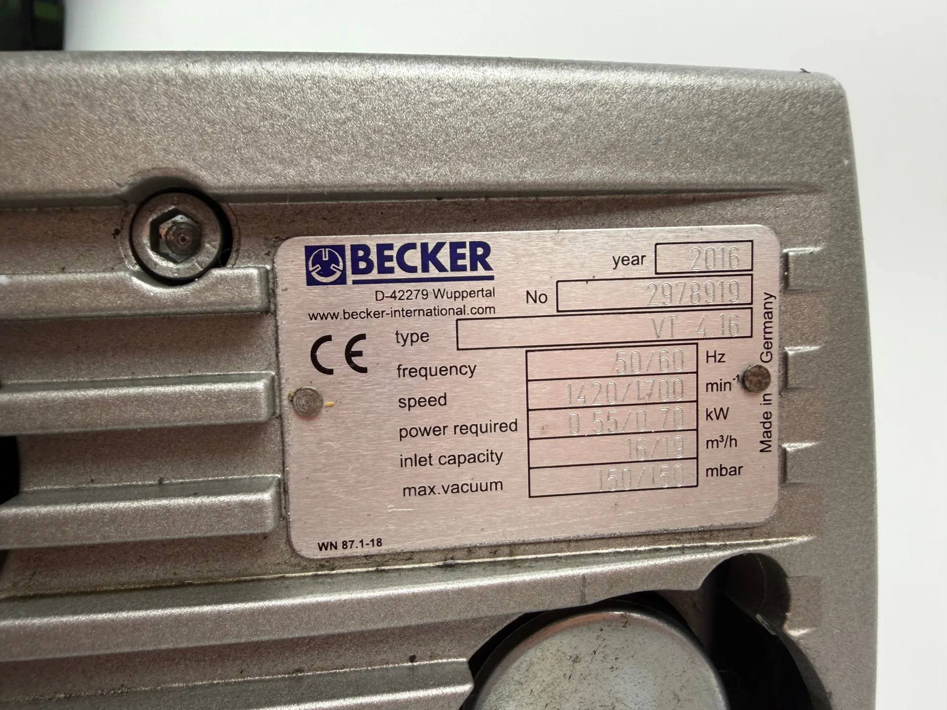 Becker VT4.16 Rotary Vane Vacuum Pump 0.55/0.70kW 16-19 m³/h 3-Phase 2016 Germany - Thumbnail 7