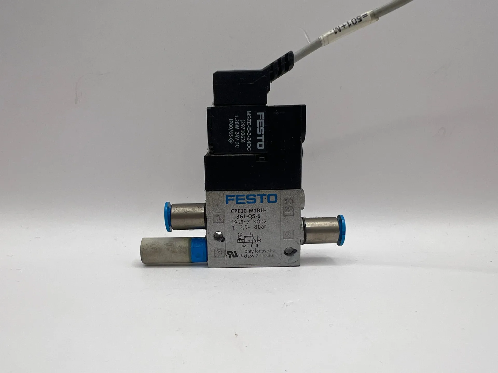 Festo CPE10-M1BH-3GL-QS-6 Solenoid Valve 196847 - Image 1
