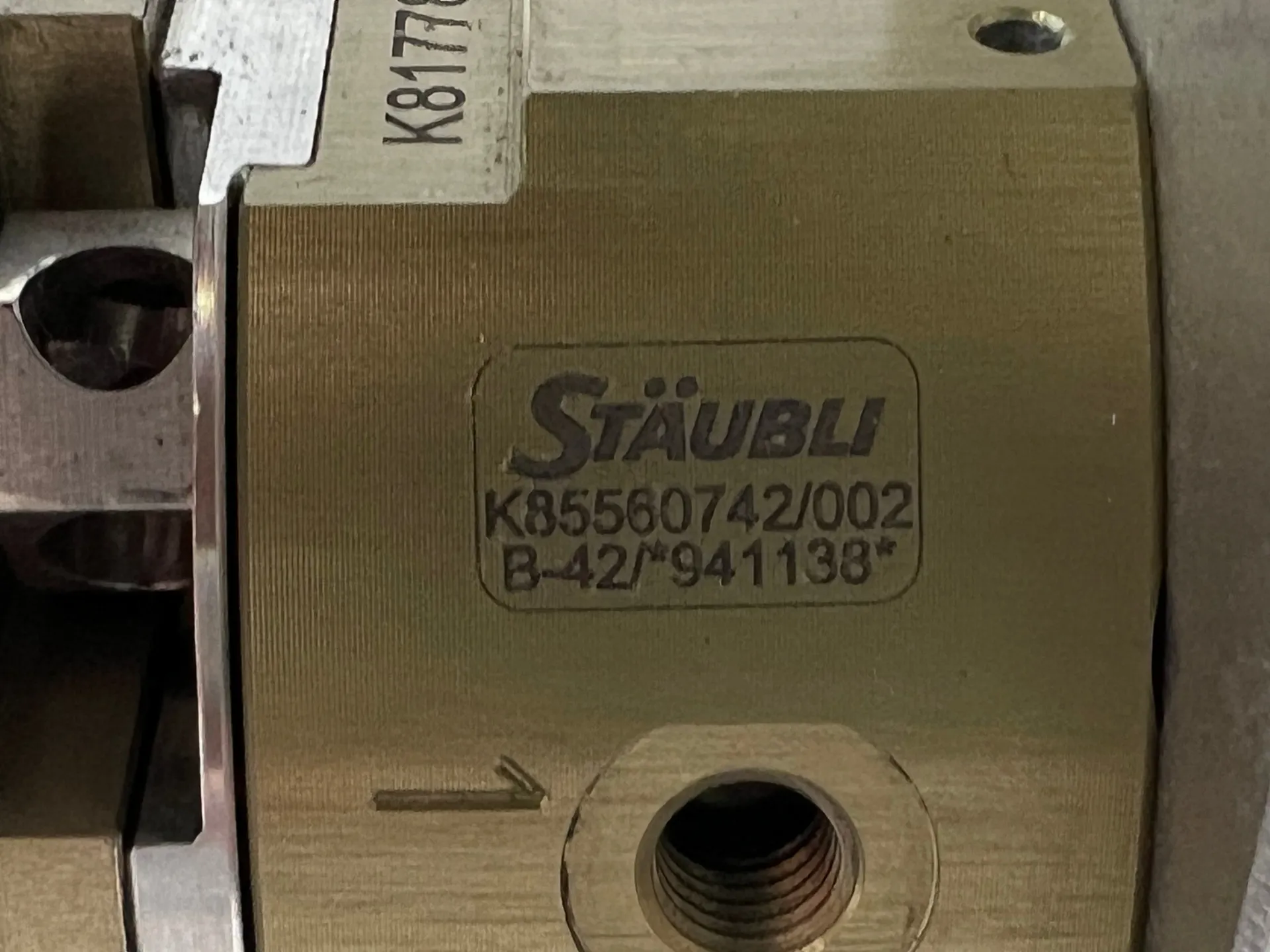 Staubli K85560742/002 B-42 941138 Automatic Robotic Tool + 2x Balluff Sensors BMF001L + 1x Sensor - Thumbnail 8