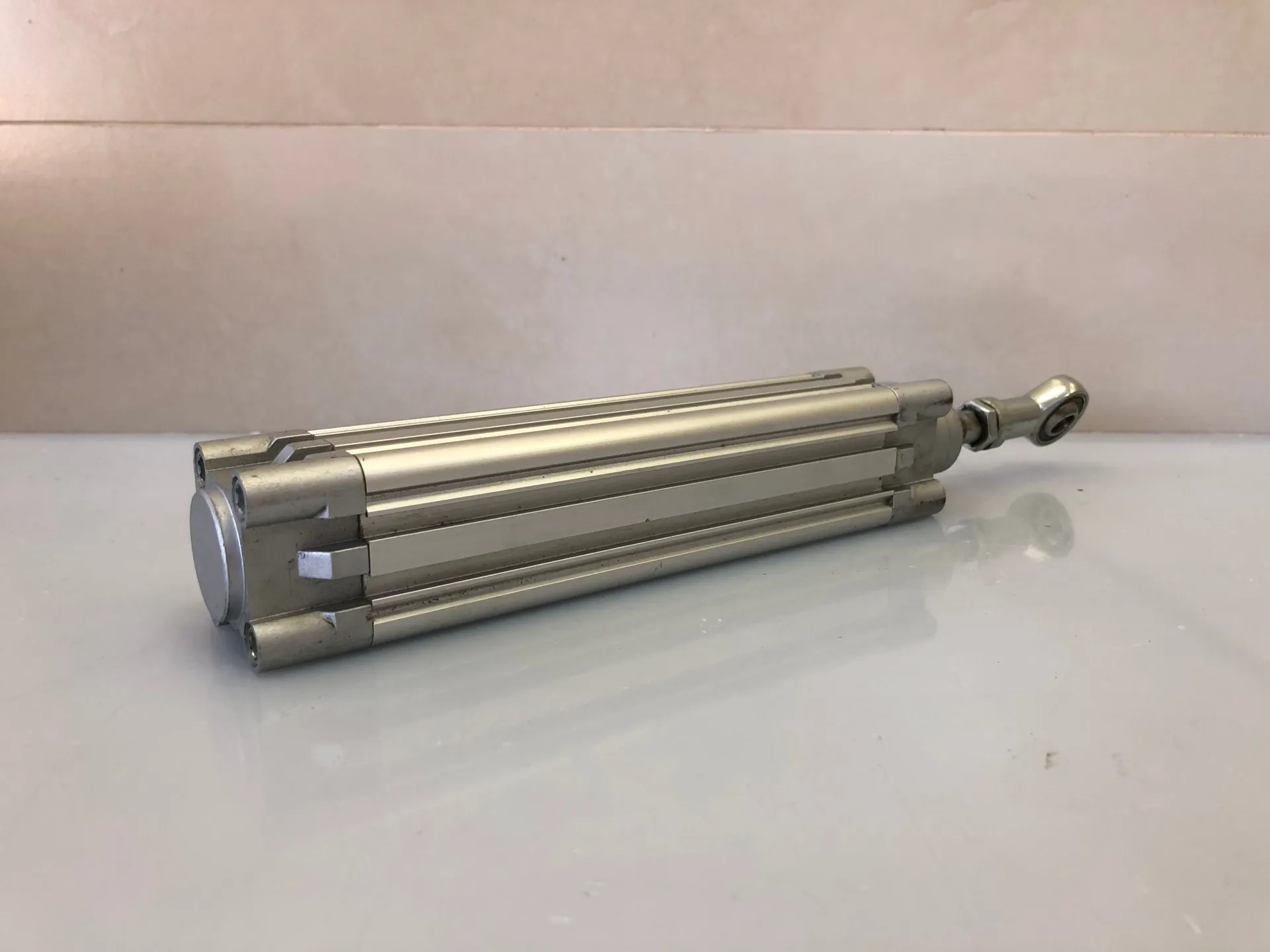 FESTO DNC‑32‑125‑PPV‑A ISO Cylinder – 32 mm Bore, 125 mm Stroke (P/N 163310) - Image 1