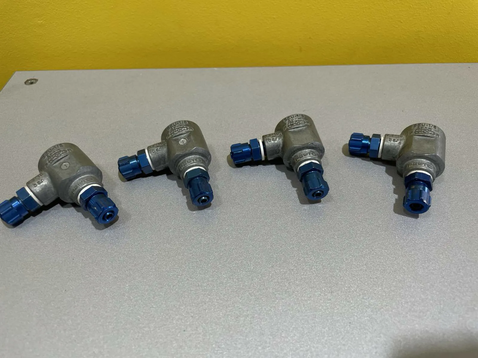 Festo Seu-1/8 Quick Valve Exhaust Built In Silencer P/N 4616 - Thumbnail 3